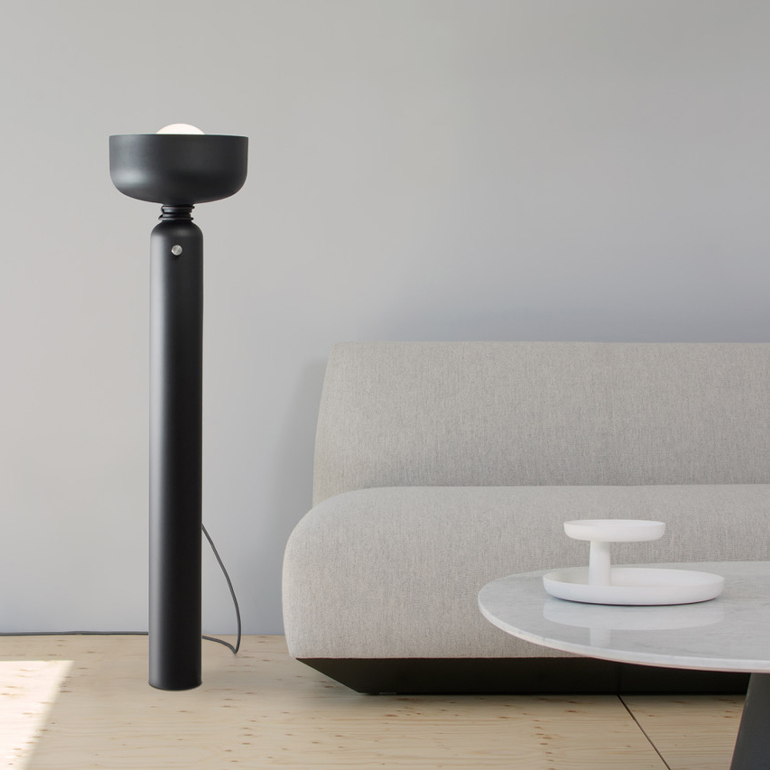 FLOOR LAMP