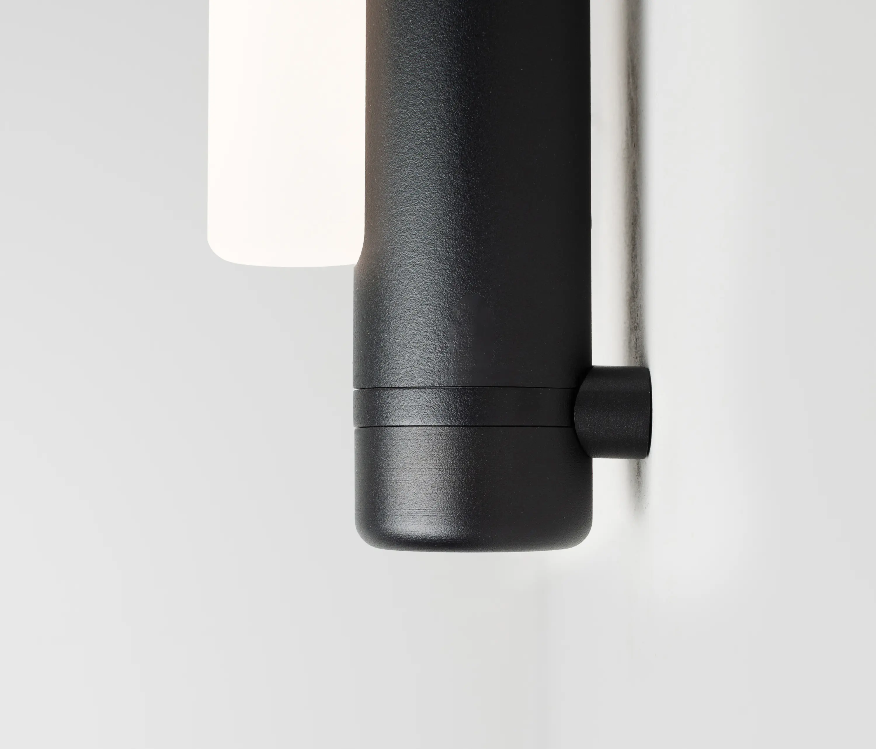 A-N-D - Pipeline 40 Ceiling/Wall