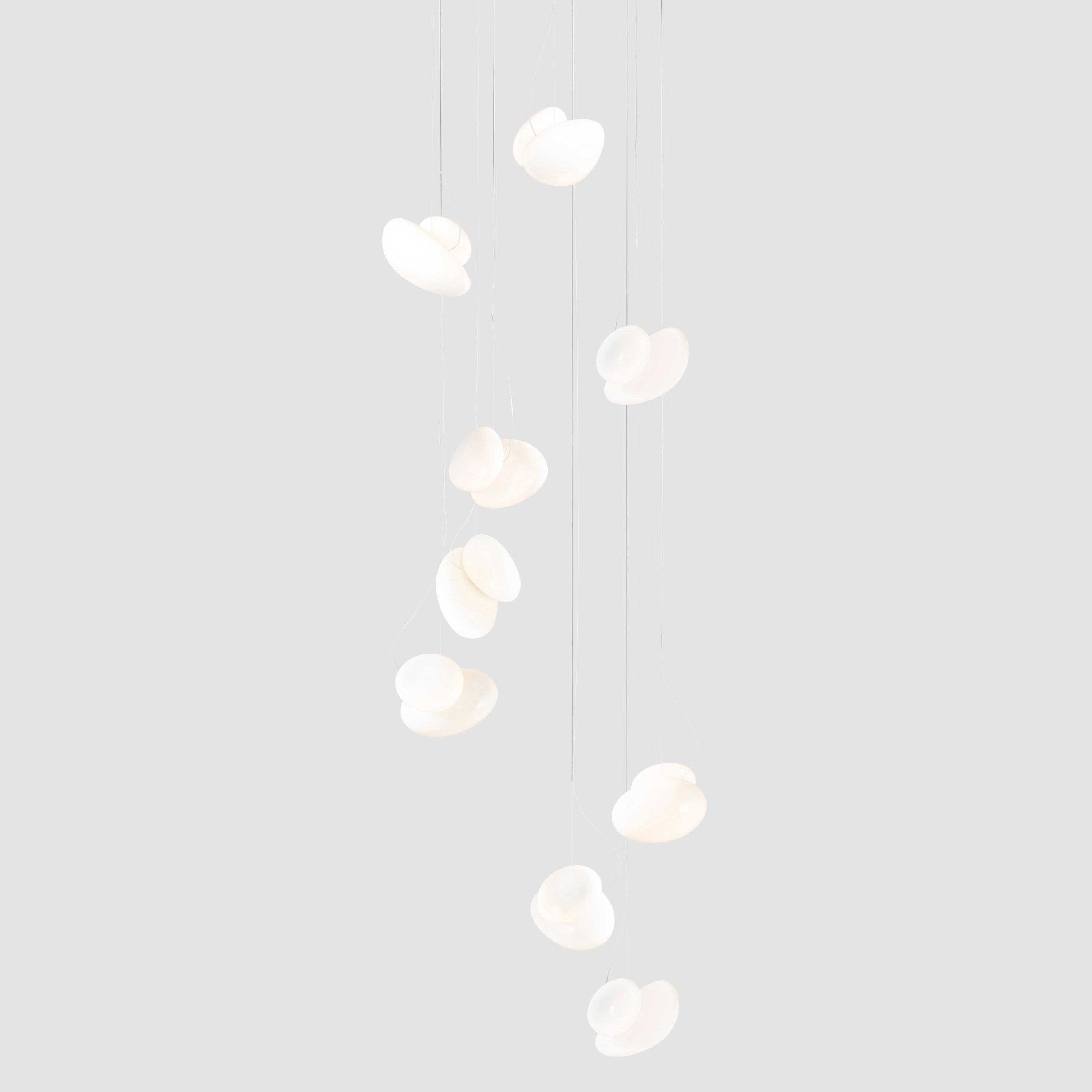 Mostra il prodotto Pebble Chandelier 9 del produttore A-N-D