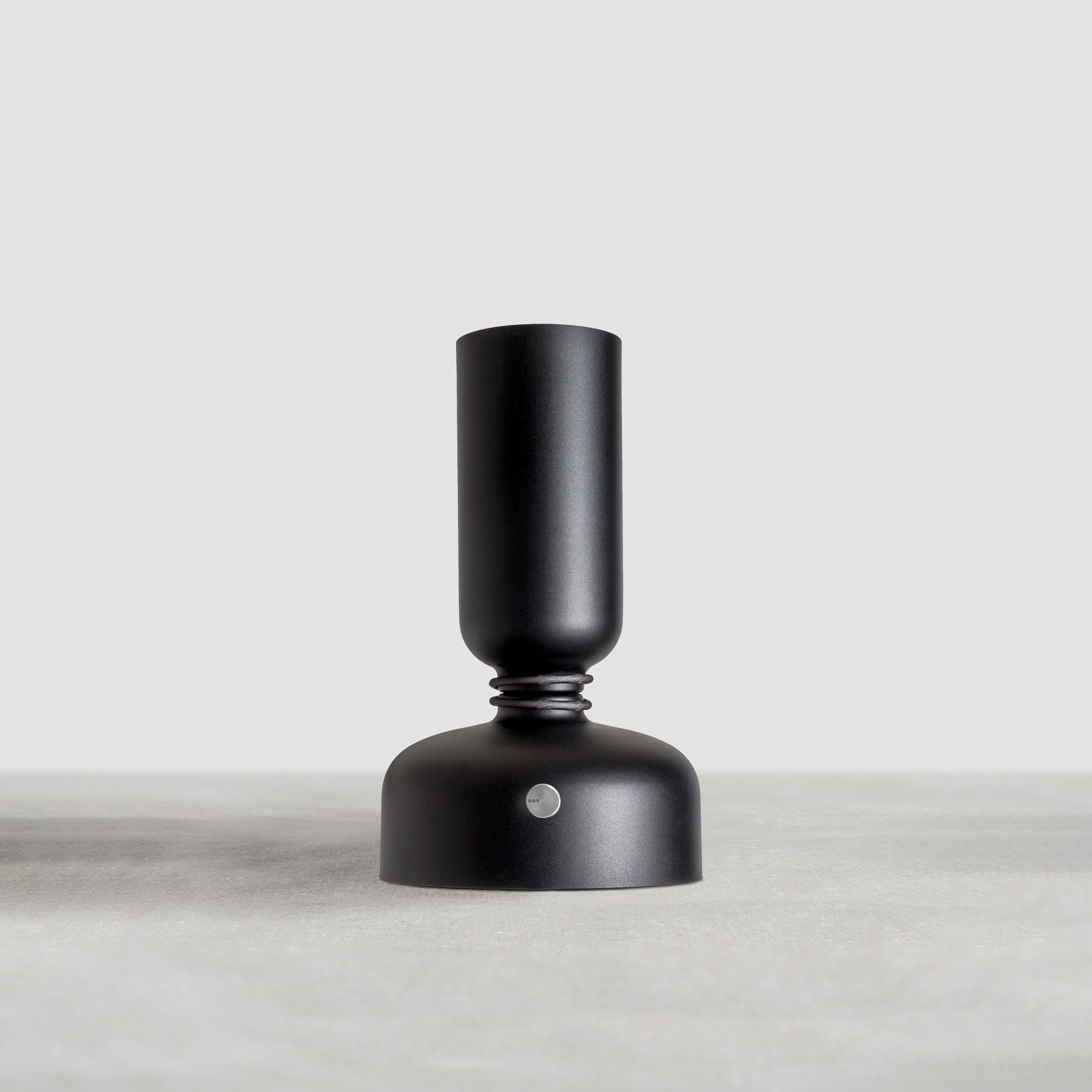 Mostrar el producto Spotlight Table del fabricante A-N-D