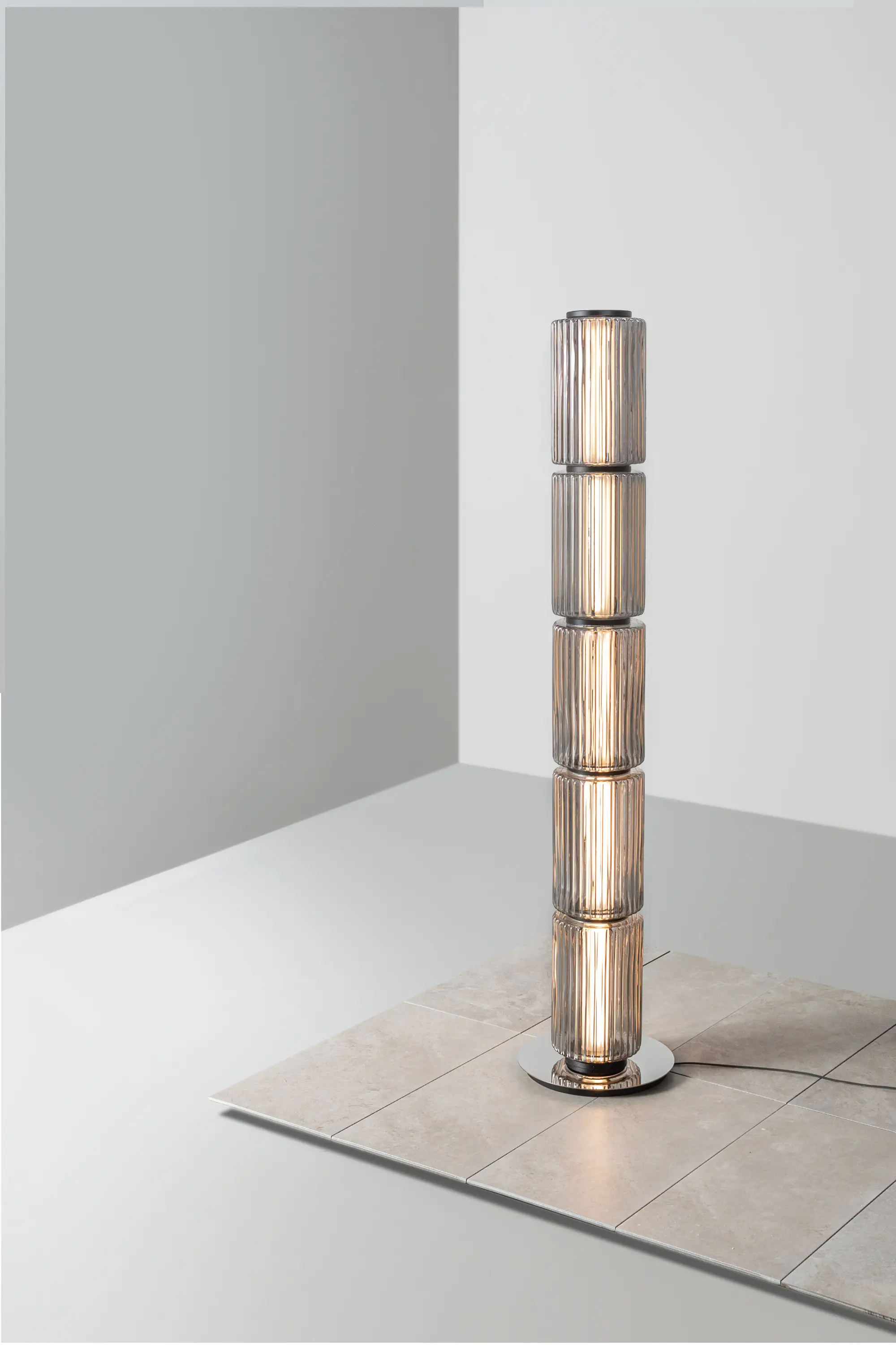 A-N-D - Column Floor