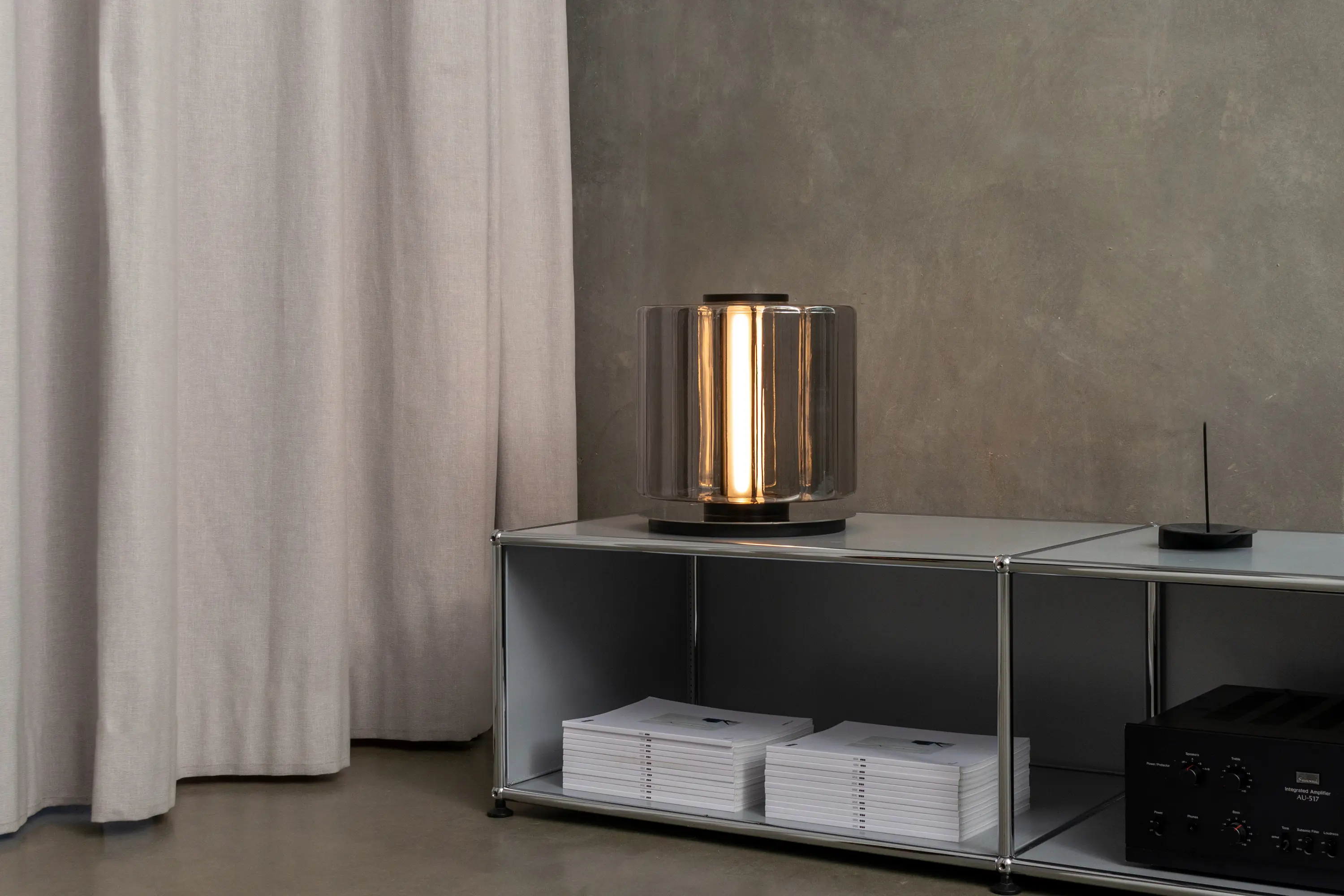 A-N-D - Column Table