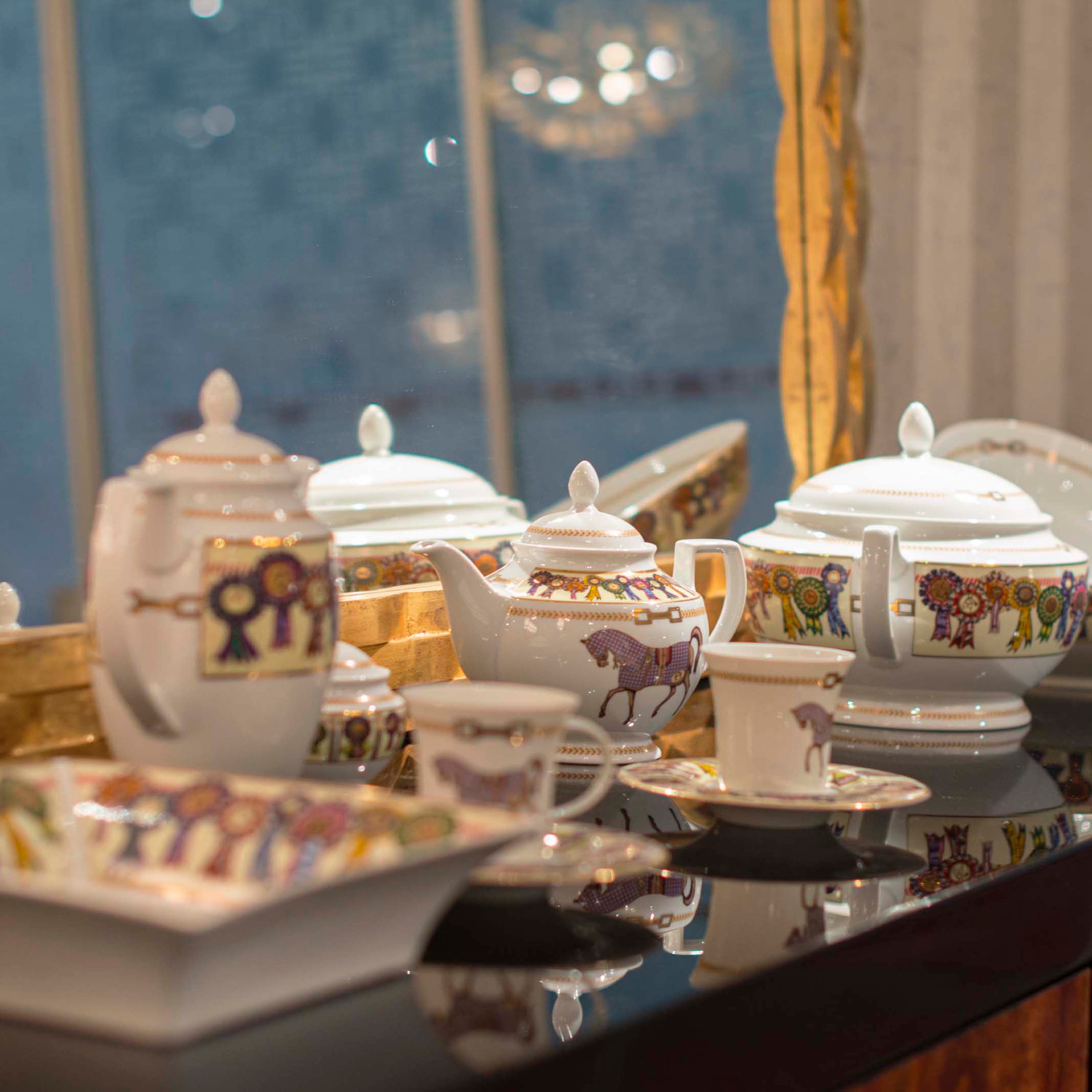 Display product FORMITALIA Glamour | Four Horses Porcelains from manufacturer Formitalia