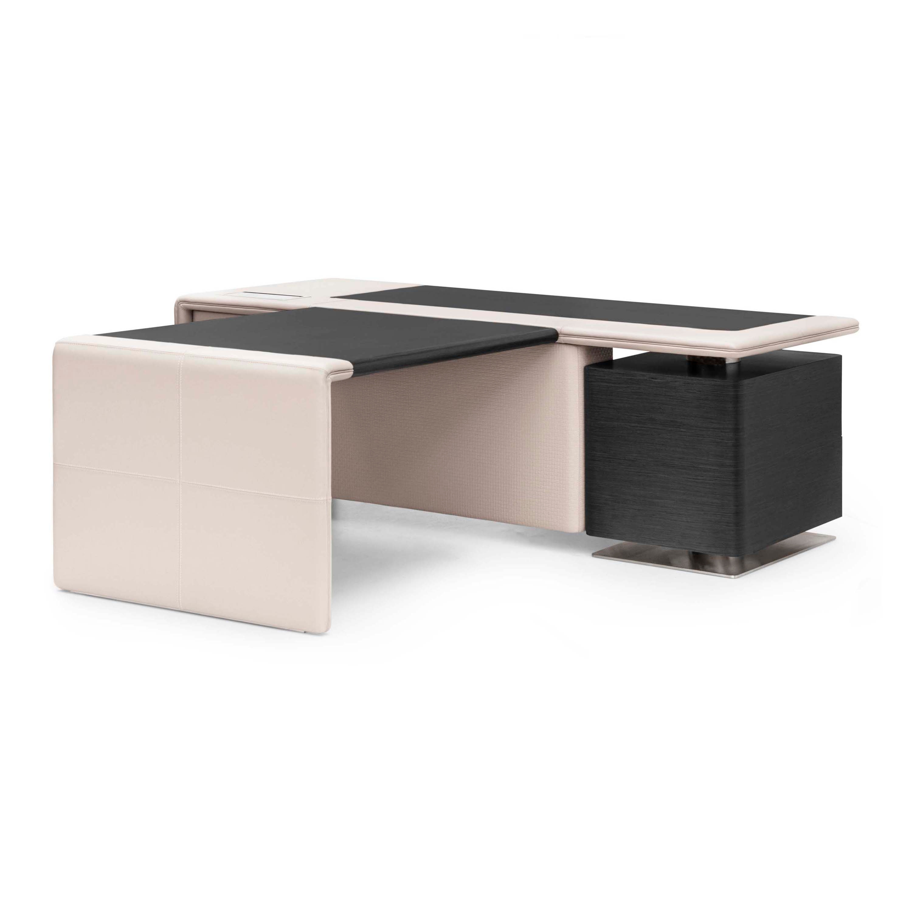 Display product FORMITALIA Glamour | Yangoon Desk from manufacturer Formitalia
