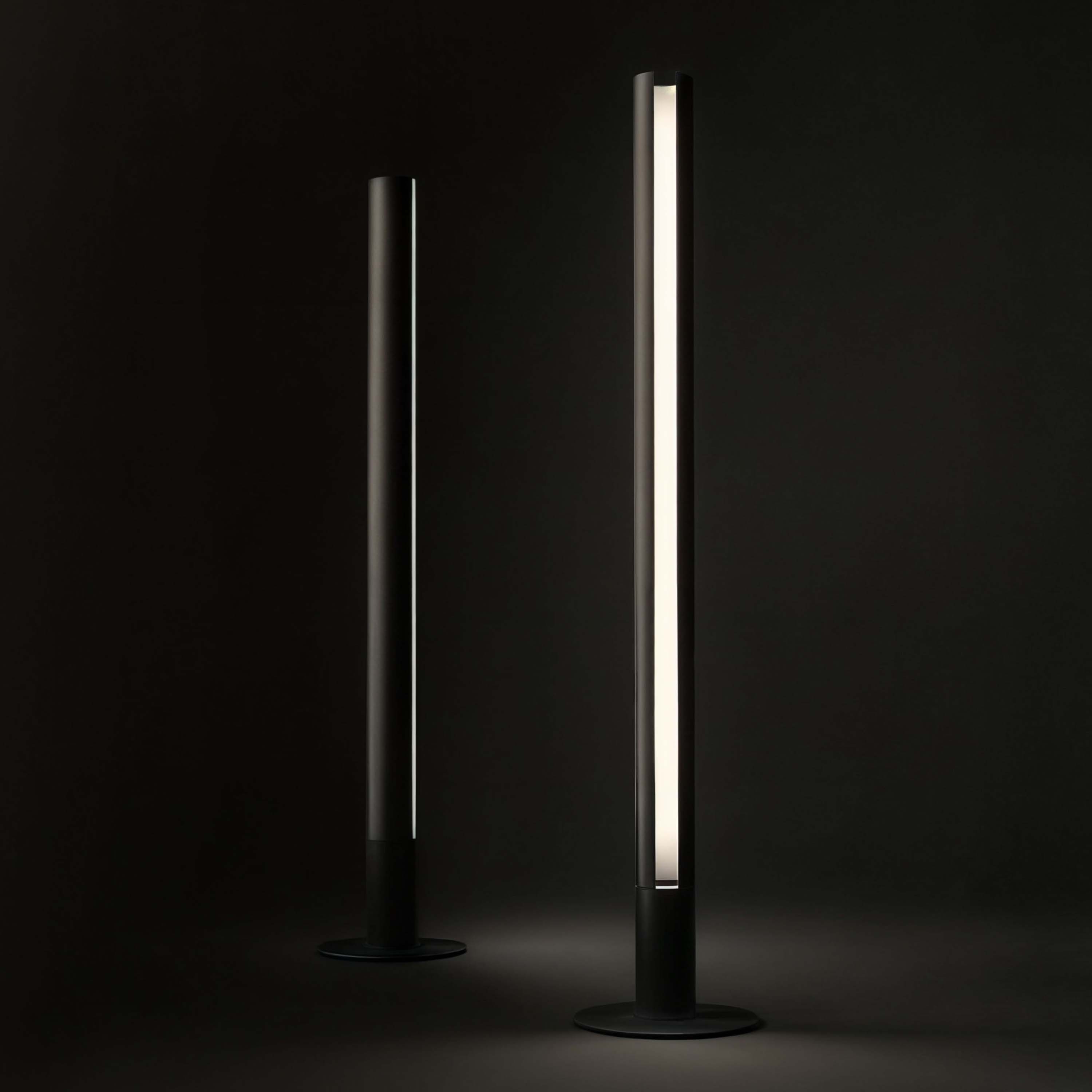 Mostrar el producto WAYNE Enterprises | WE-126 Floor Lamp del fabricante Formitalia
