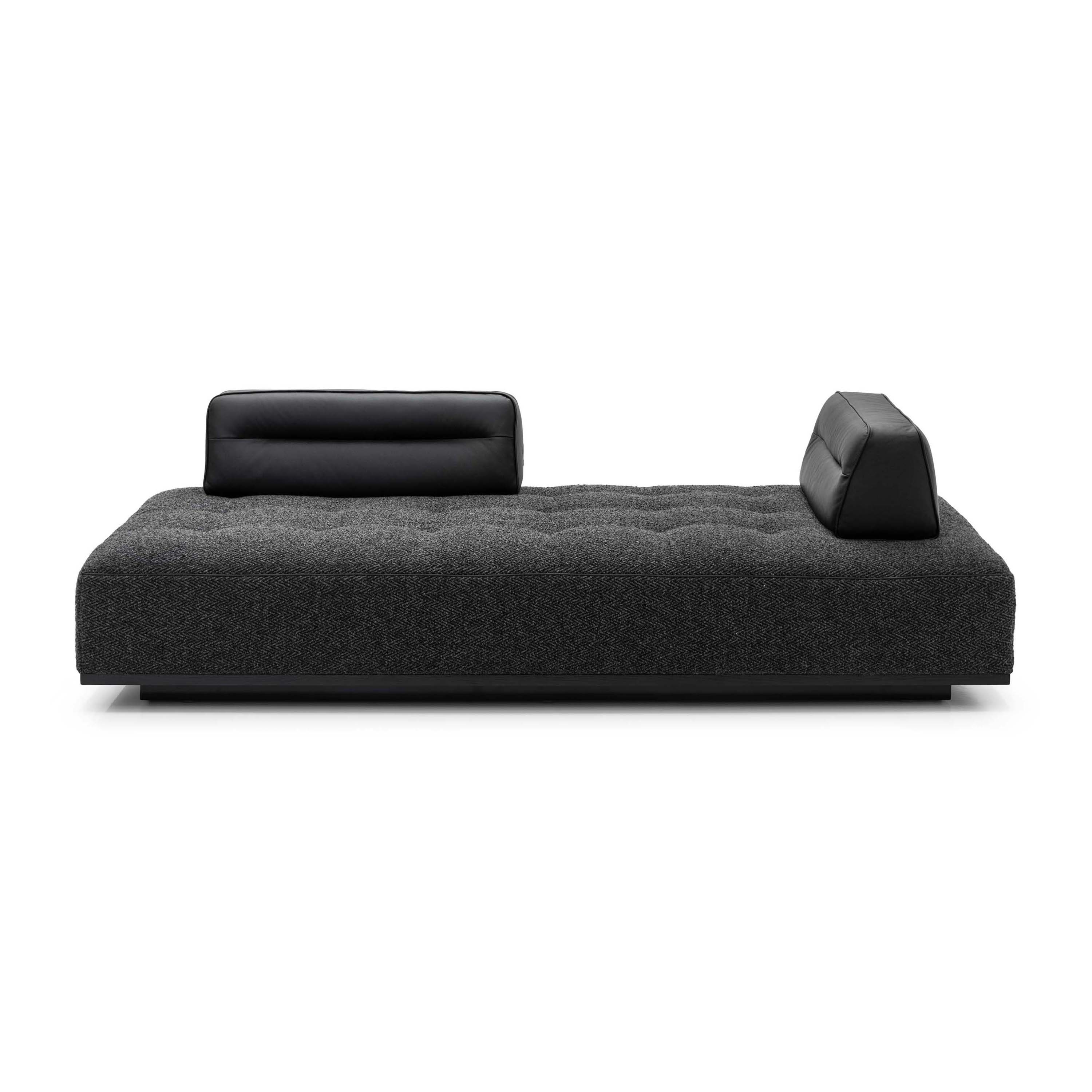 Display product WAYNE Enterprises | WE-031 Sofa from manufacturer Formitalia