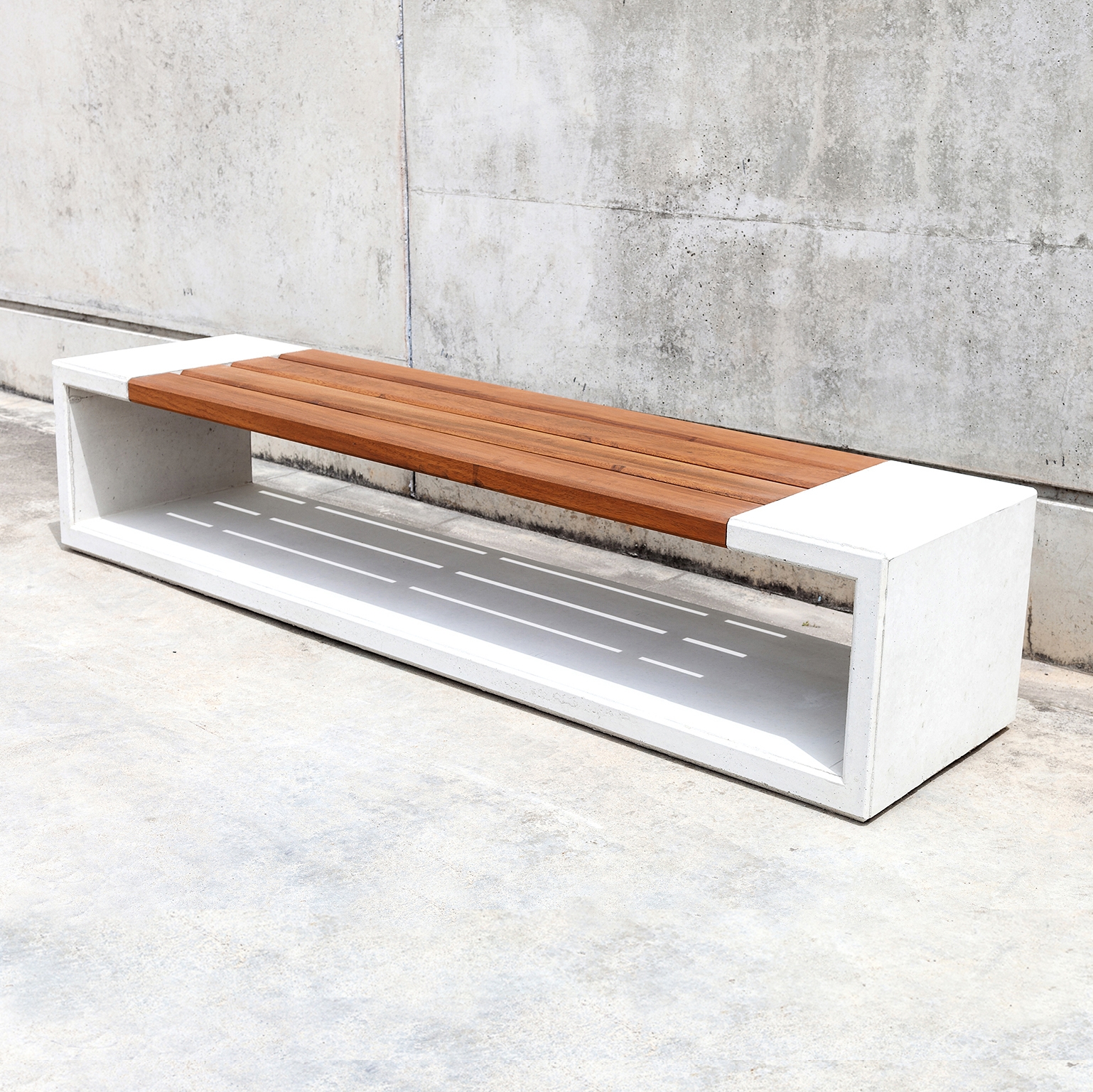 BENCHES & CHAIRS