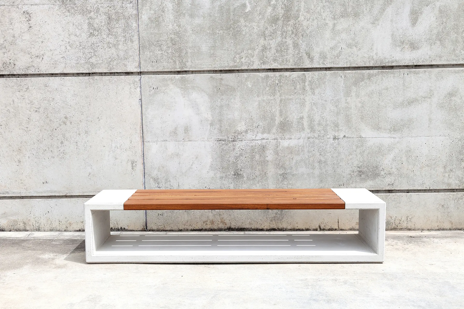 Sit - Outline Bench
