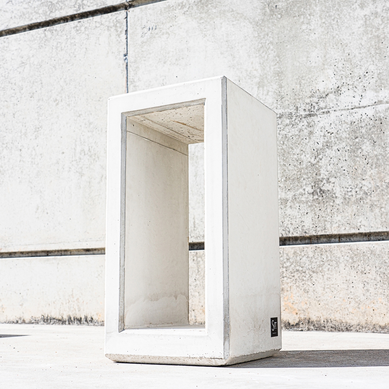 Display product Outline Bollard from manufacturer Sit