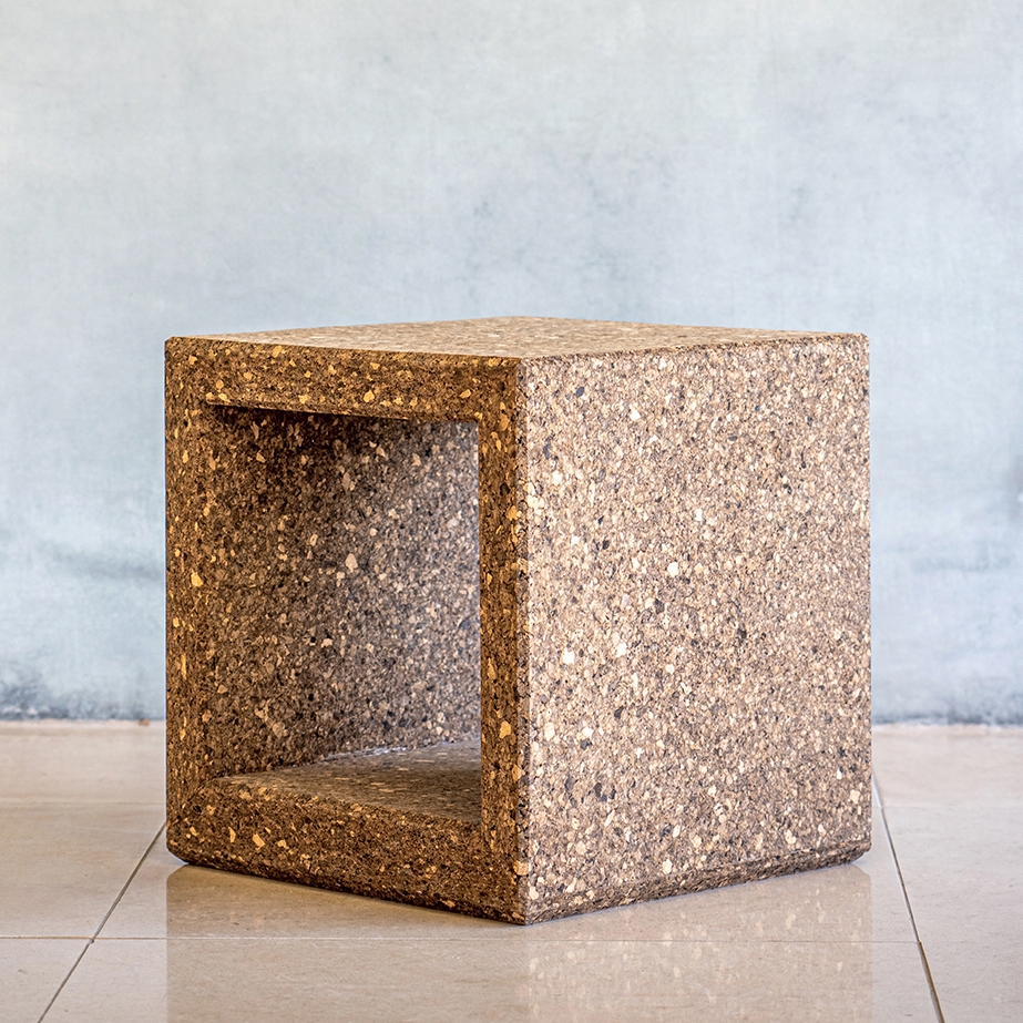 Produkt Outline Low Table - Dark Cork des Herstellers Sit anzeigen