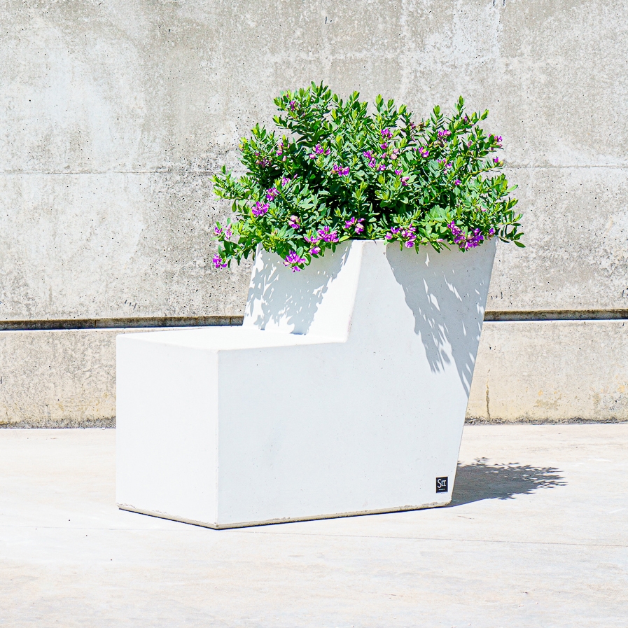 Mostra il prodotto Form Bench Planter del produttore Sit