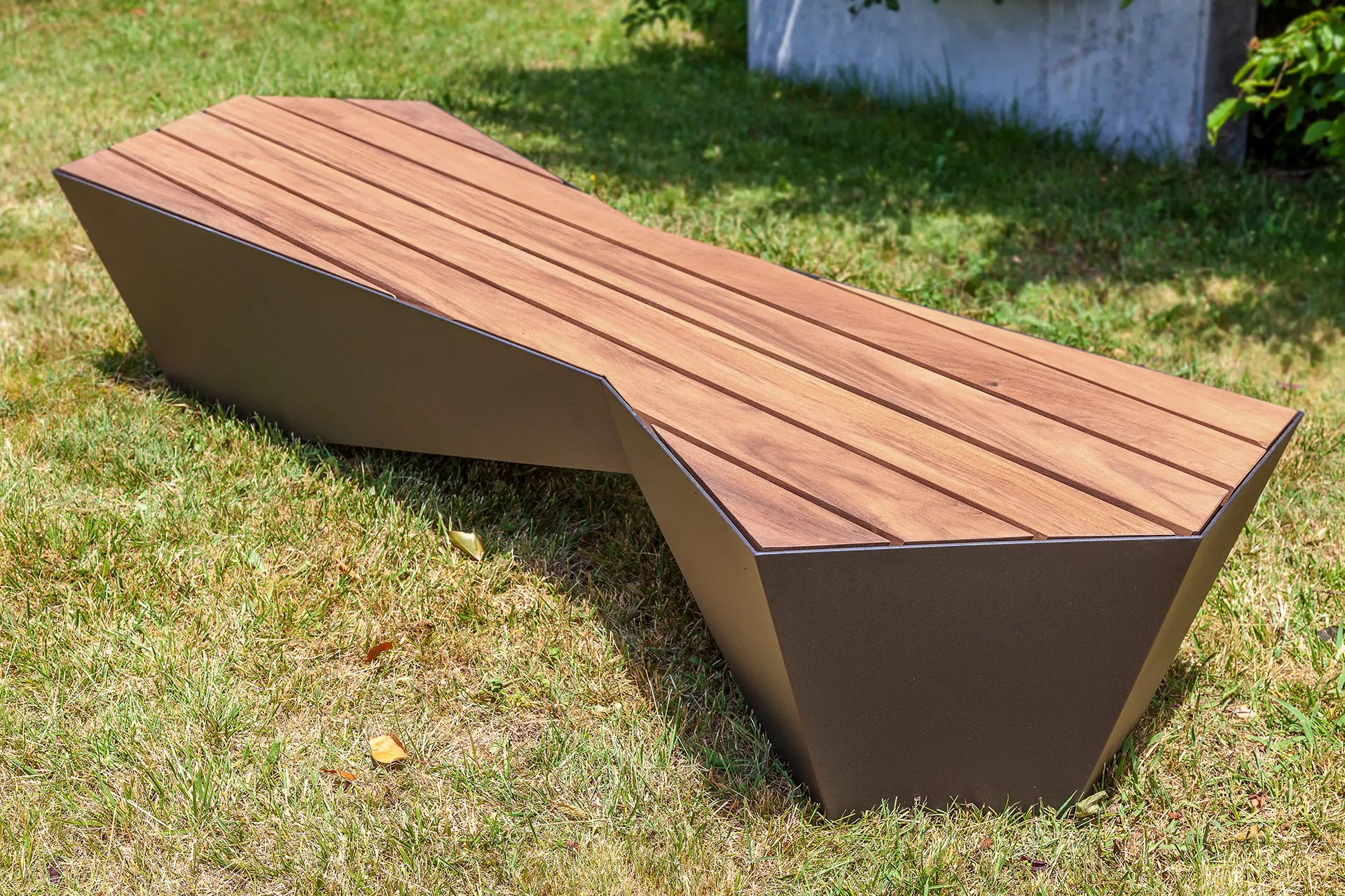 Sit - Skew Bench