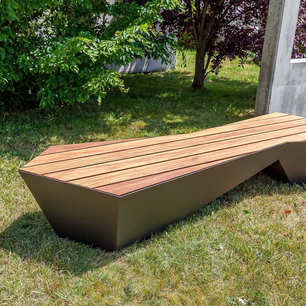 Mostra il prodotto Skew Bench del produttore Sit