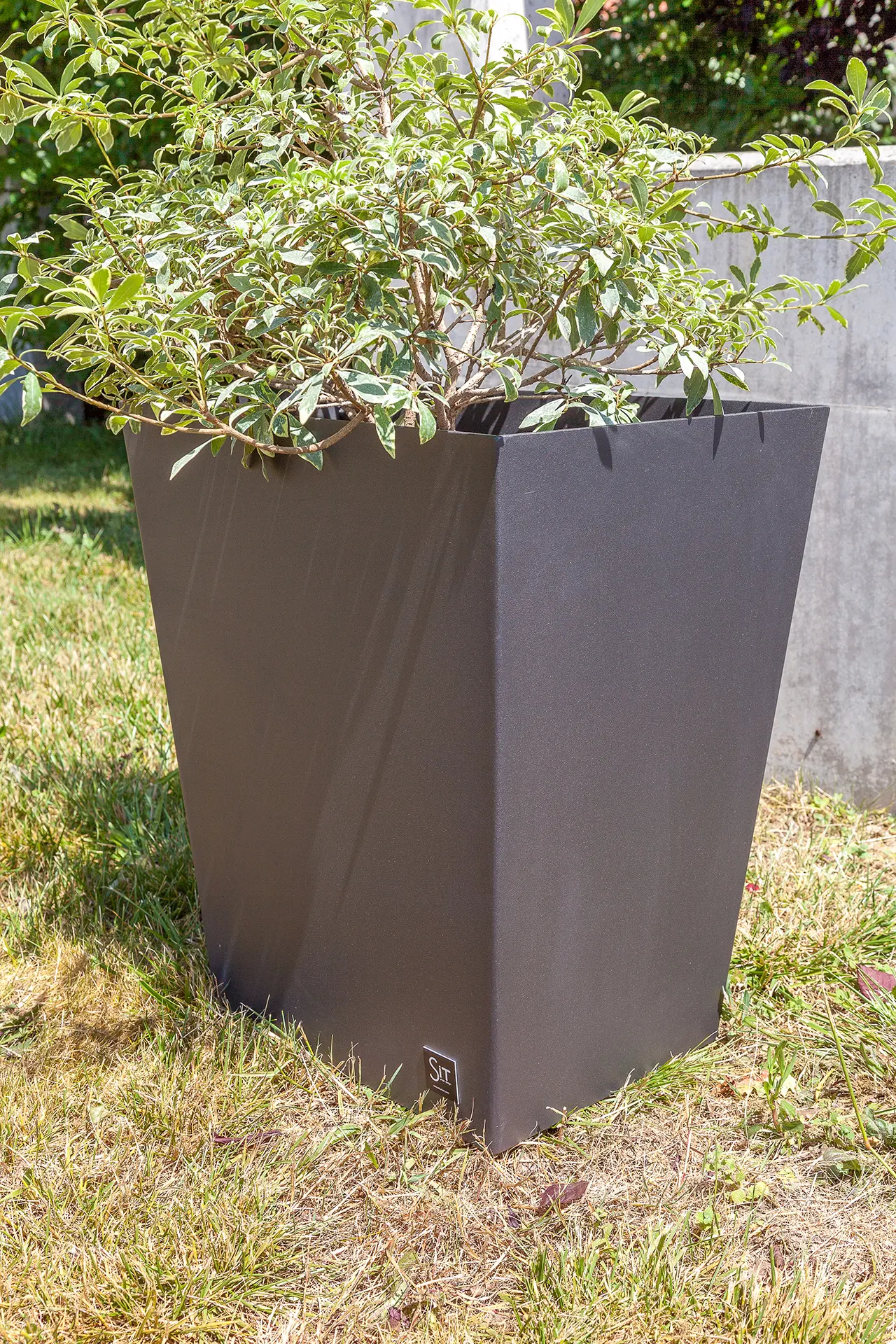 Sit - Skew Planter 60