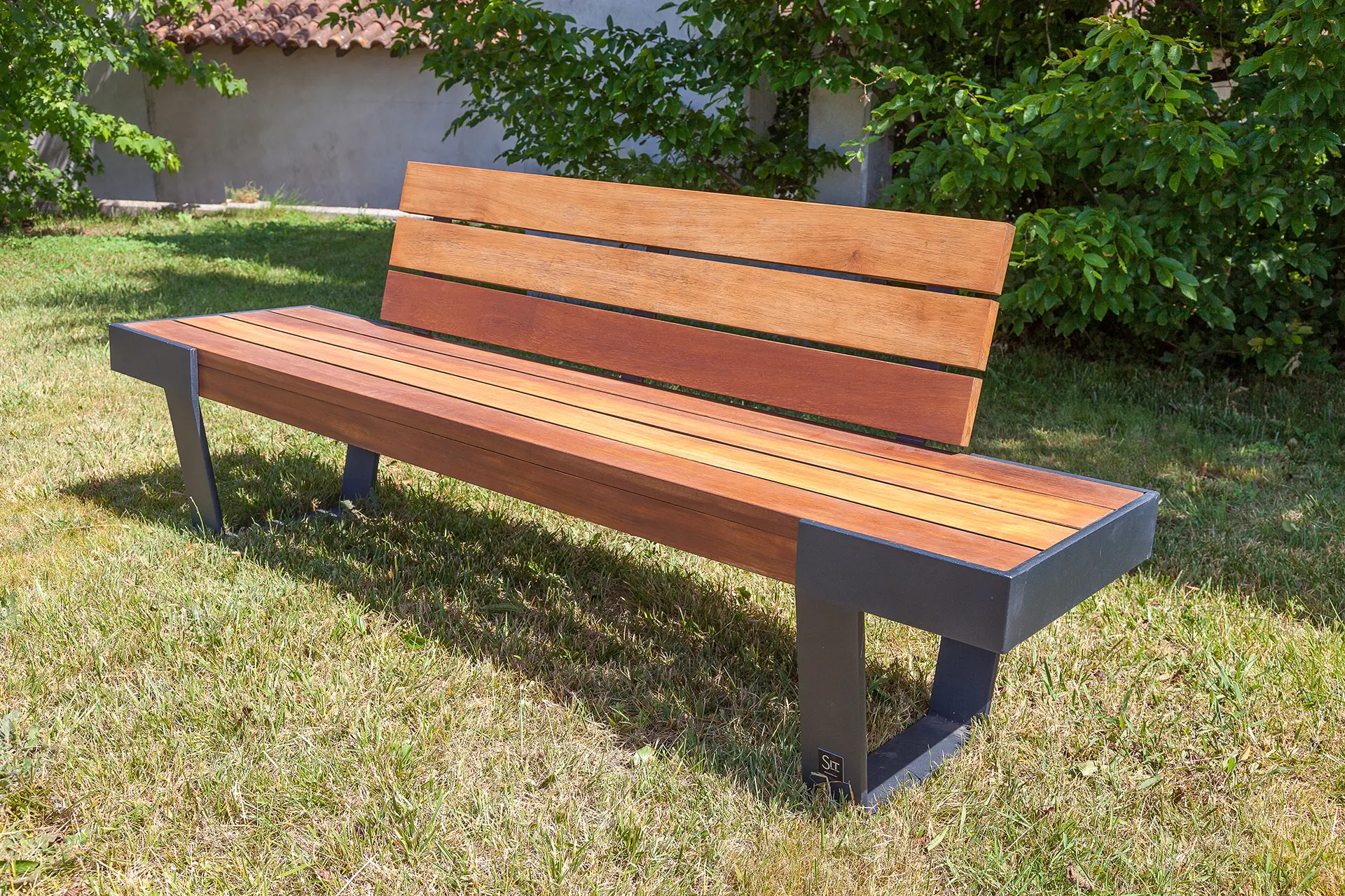 Sit - Wade Bench
