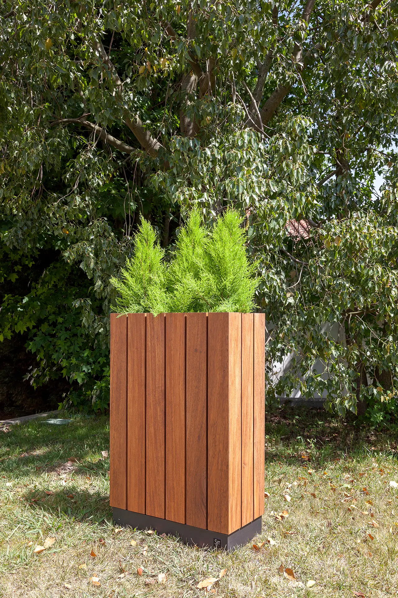 Sit - Wade Rectangle Planter