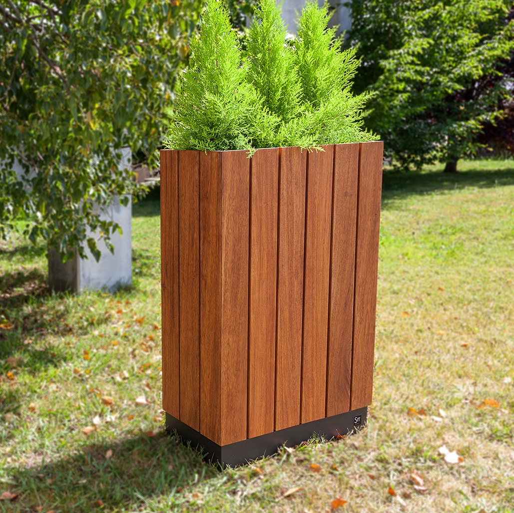 Mostra il prodotto Wade Rectangle Planter del produttore Sit