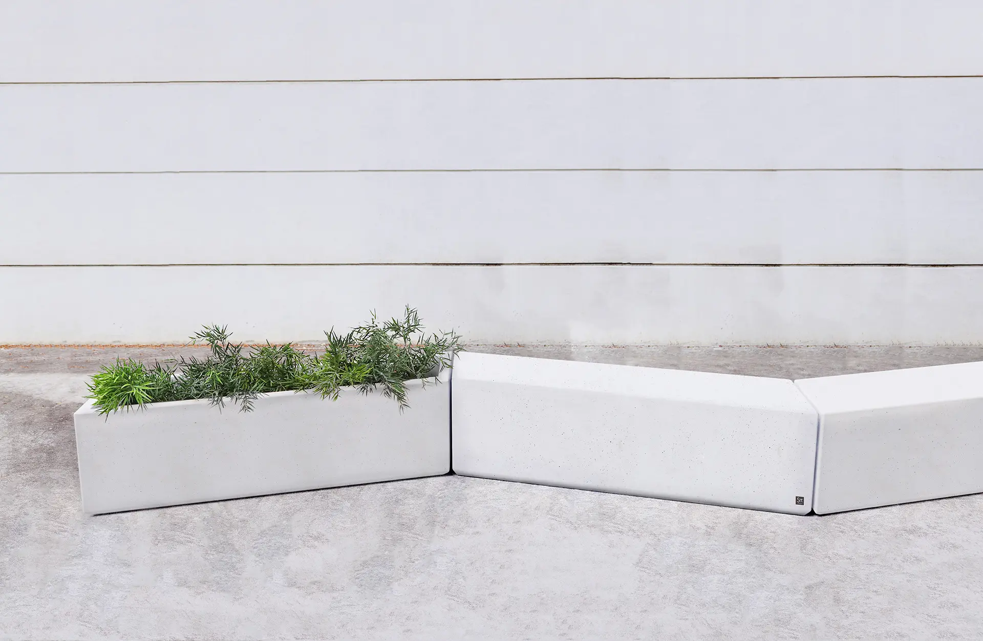 Sit - Box to Box | Box VR Planter
