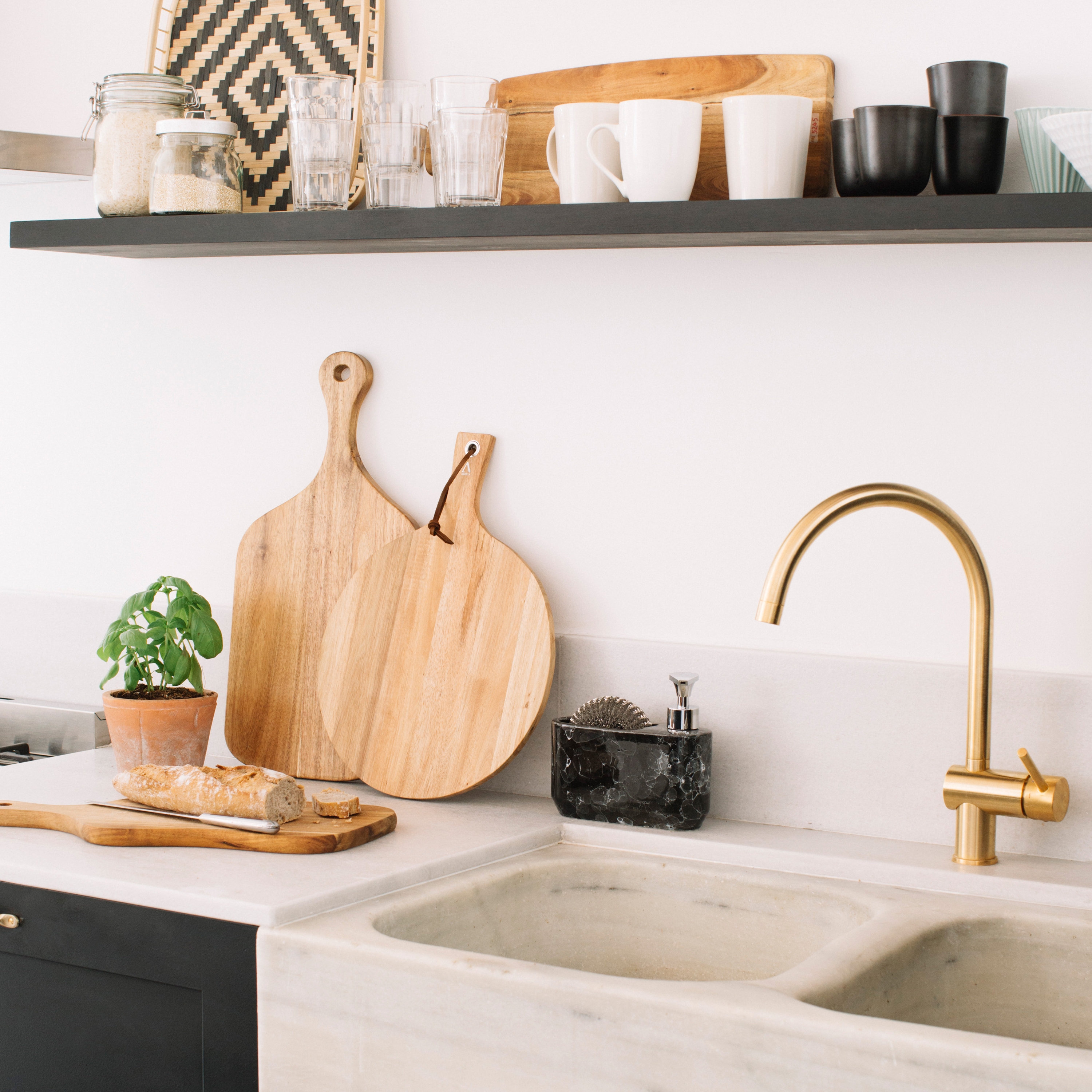 KITCHENWARE