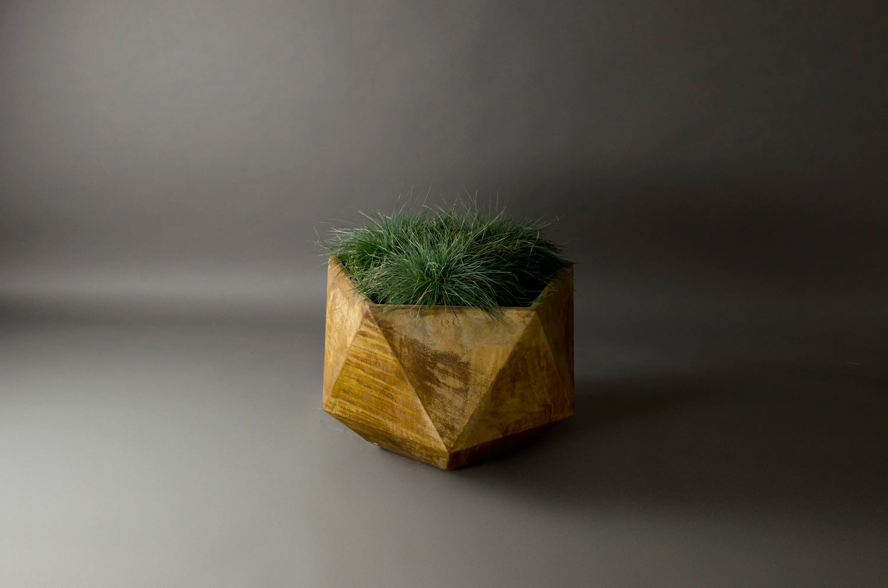Adam Christopher Design - Femkant Garden Planter, Grey