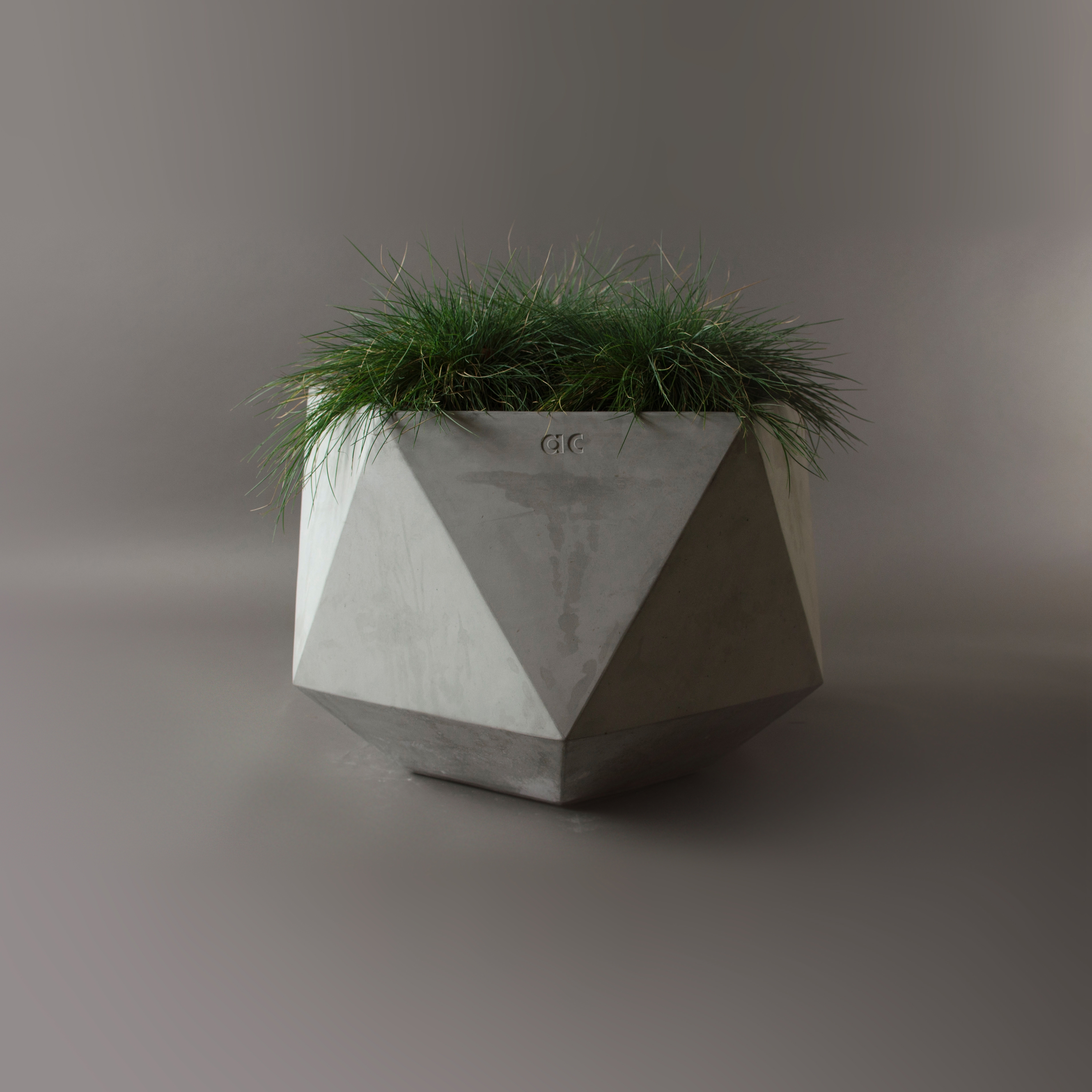 Femkant Garden Planter, Grey