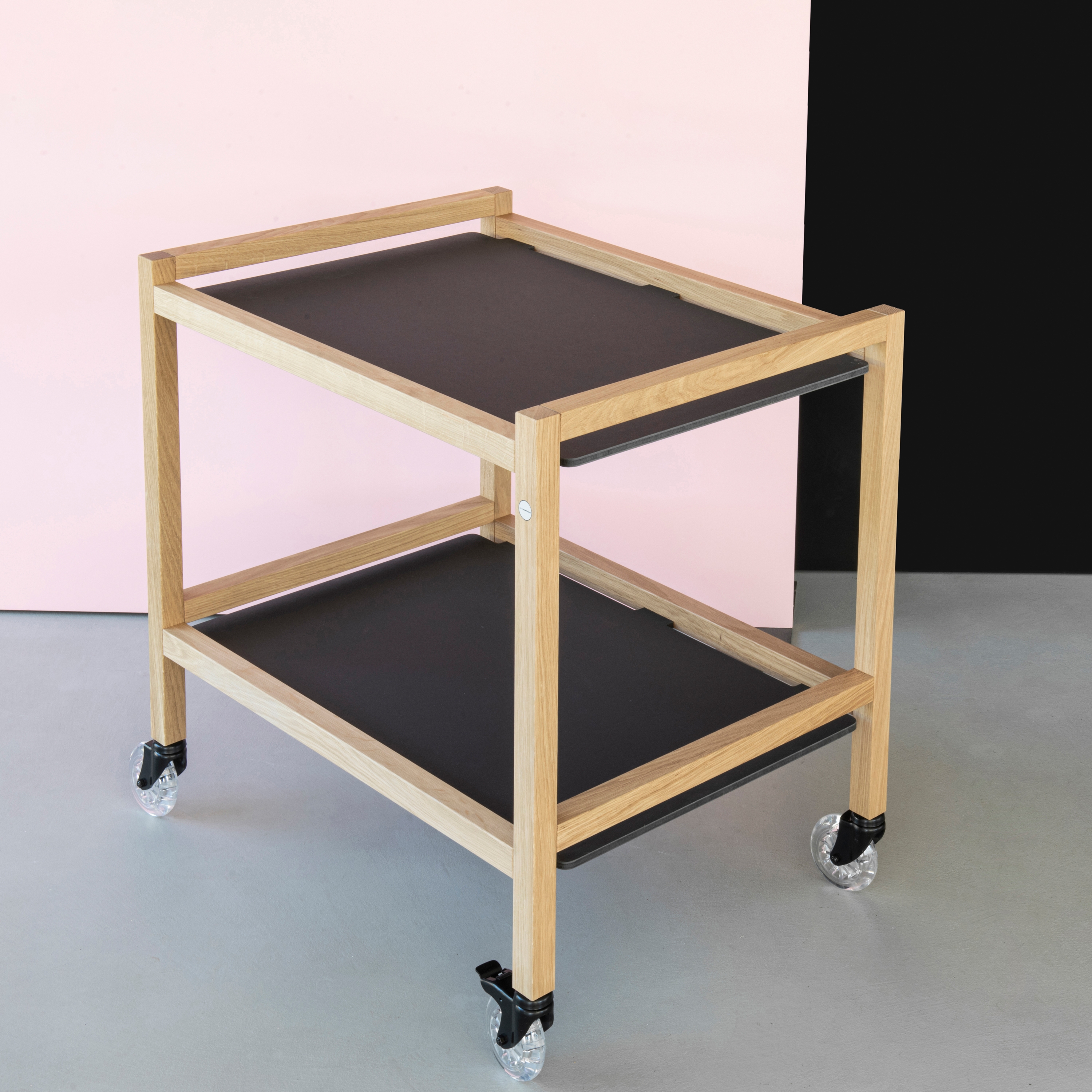 Mostrar el producto Emil | tea cart del fabricante Georg Muehlmann