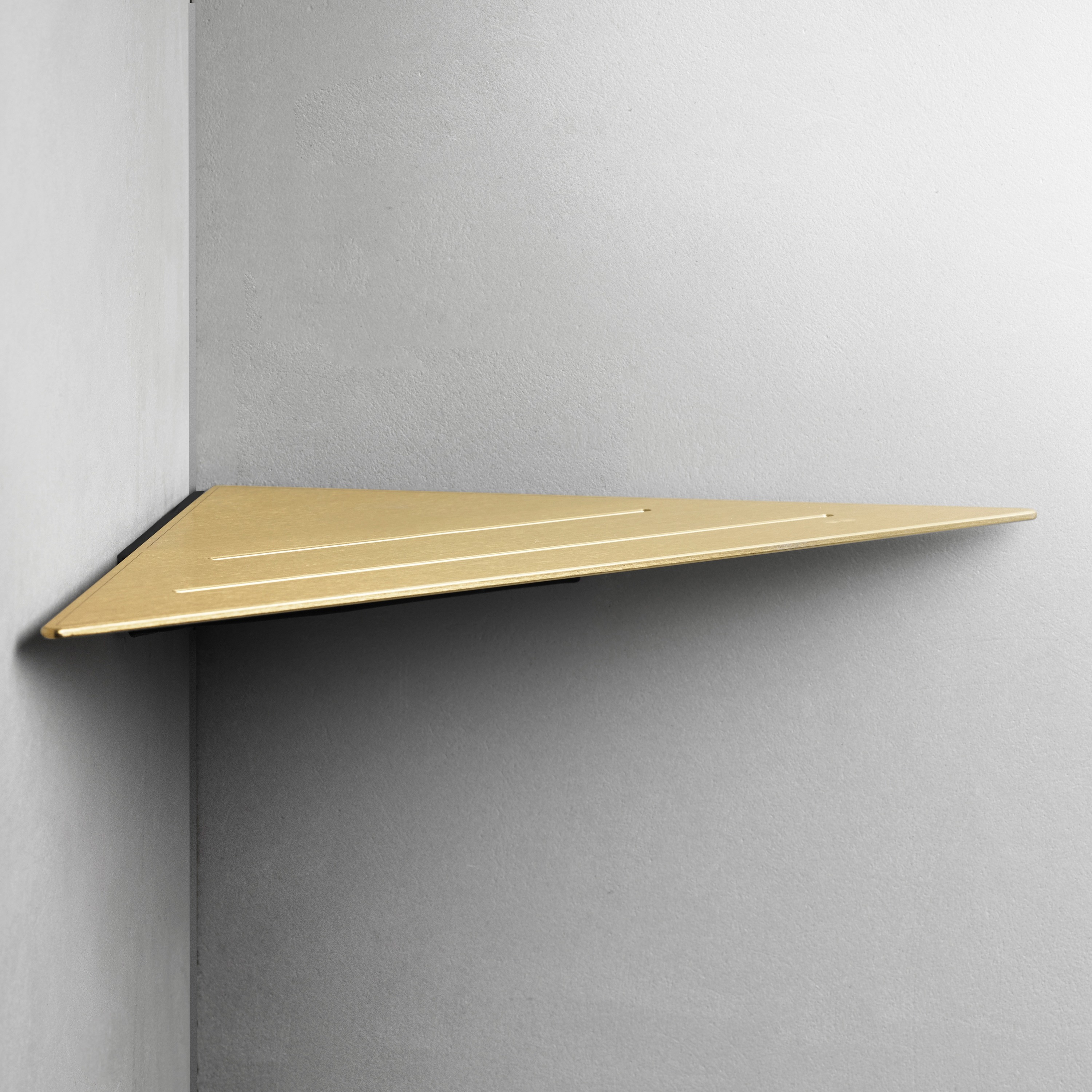 Reframe Collection | Corner shelf - brass