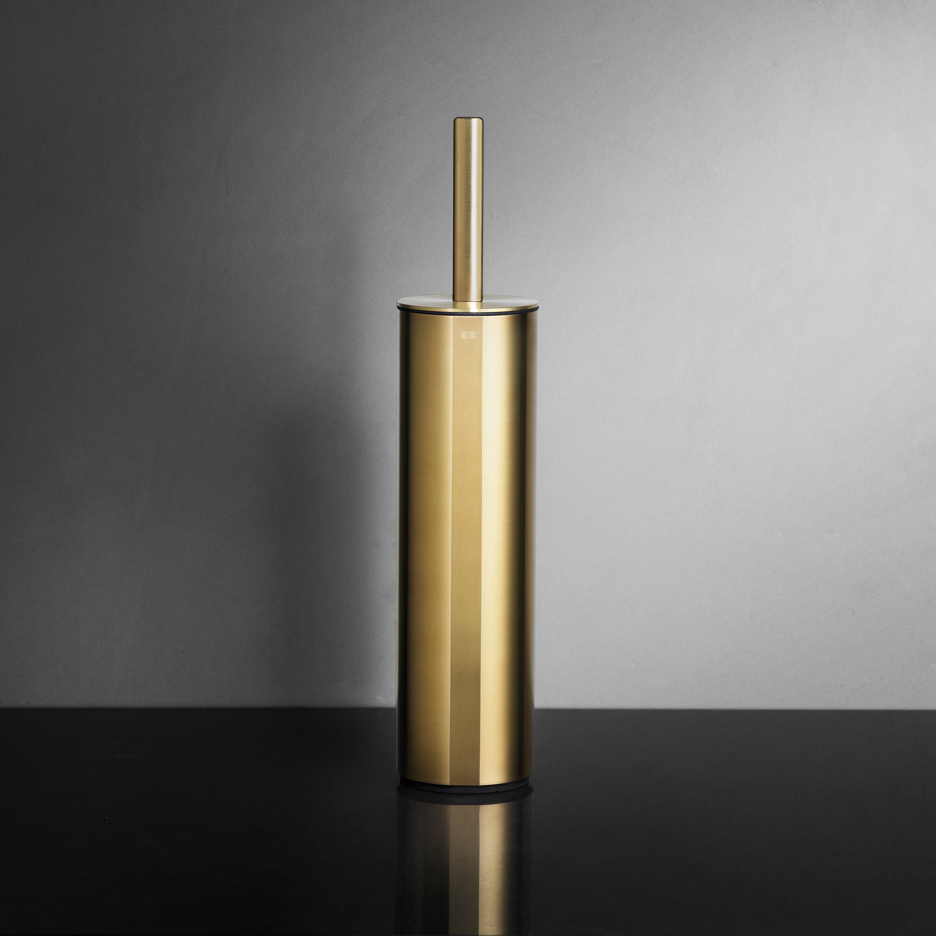 Display product Reframe Collection | Toilet brush, floor - brass from manufacturer Unidrain