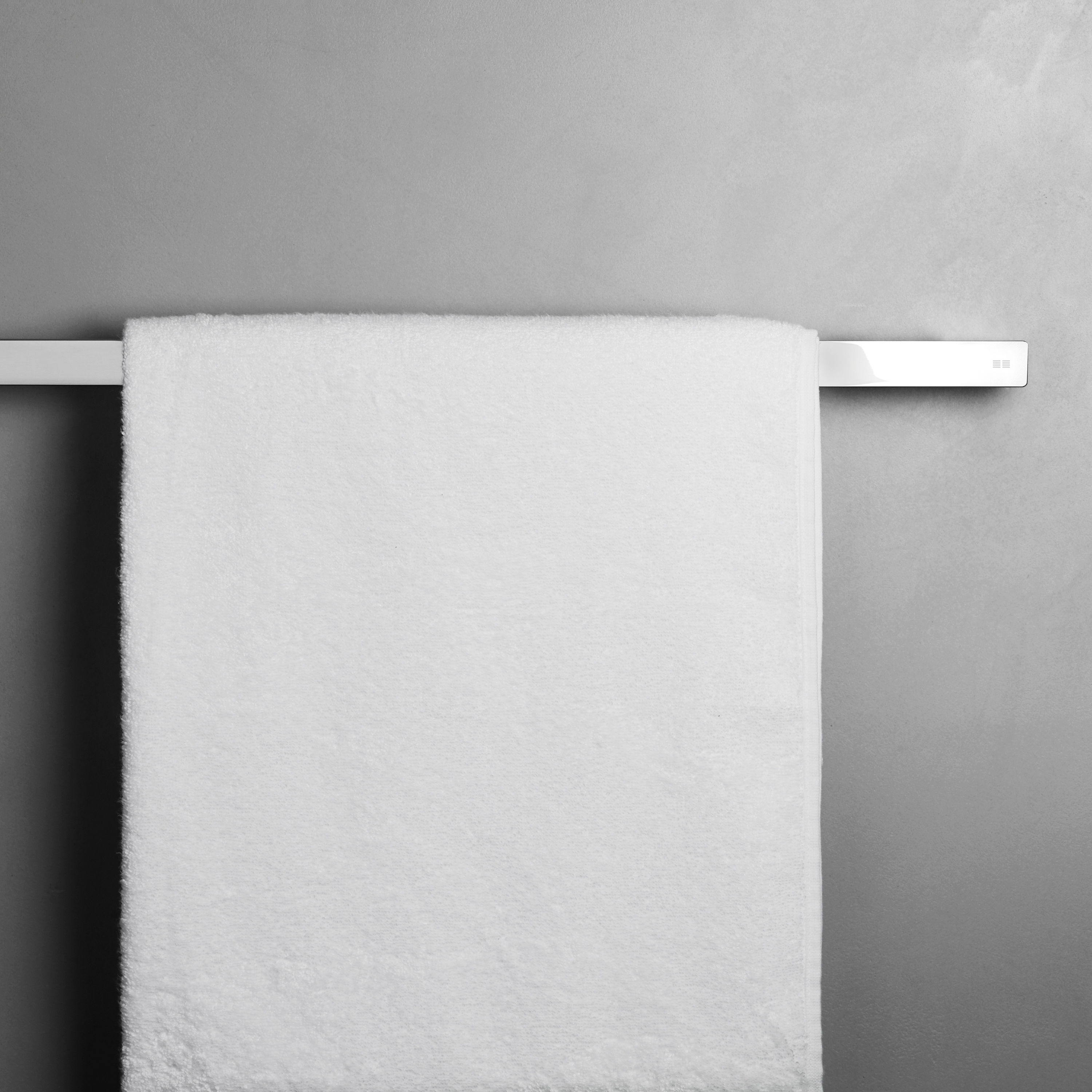 Reframe Collection | Towel bar - polished steel