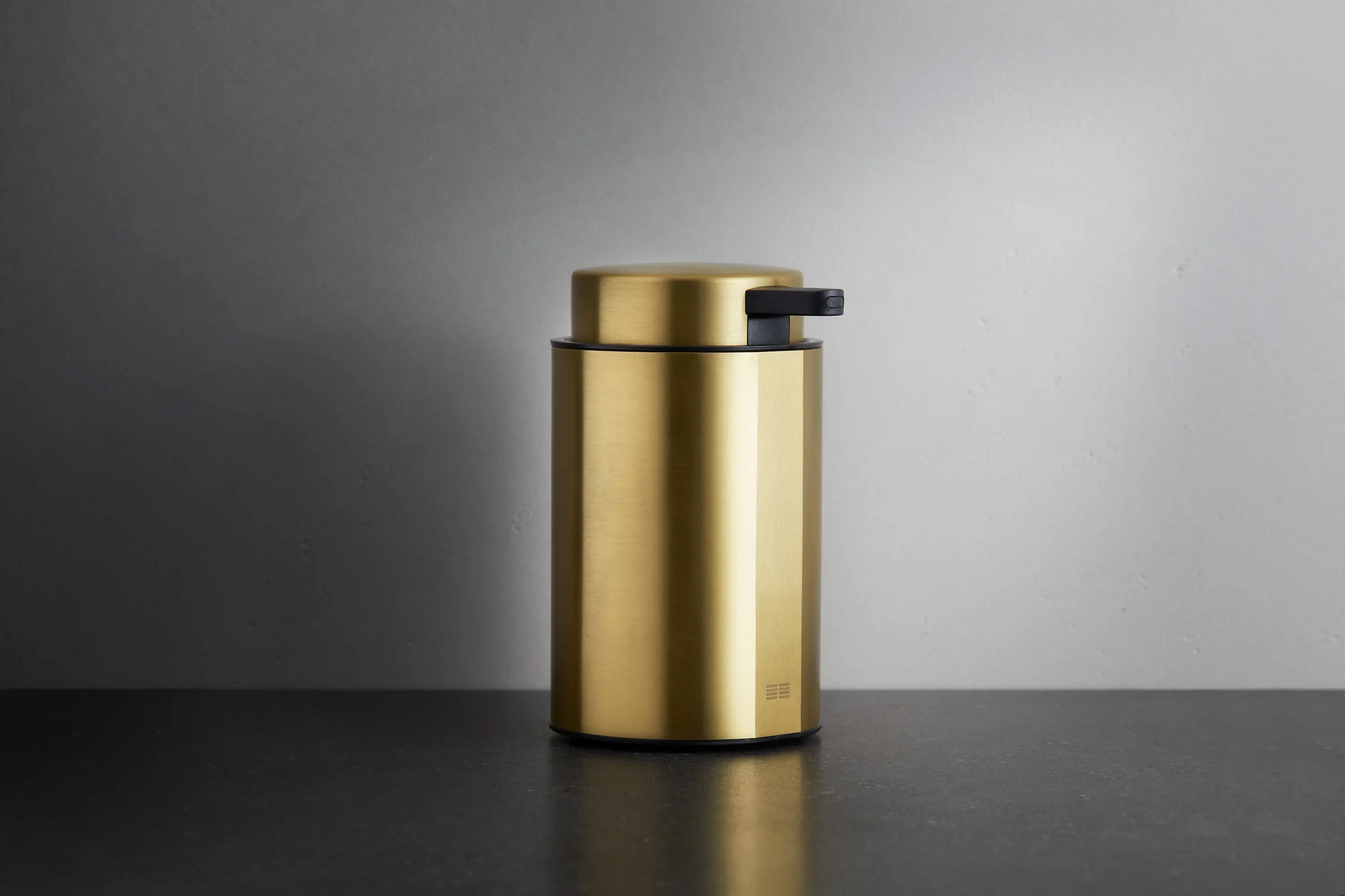 Unidrain - Reframe Collection I Soap dispenser I Brass