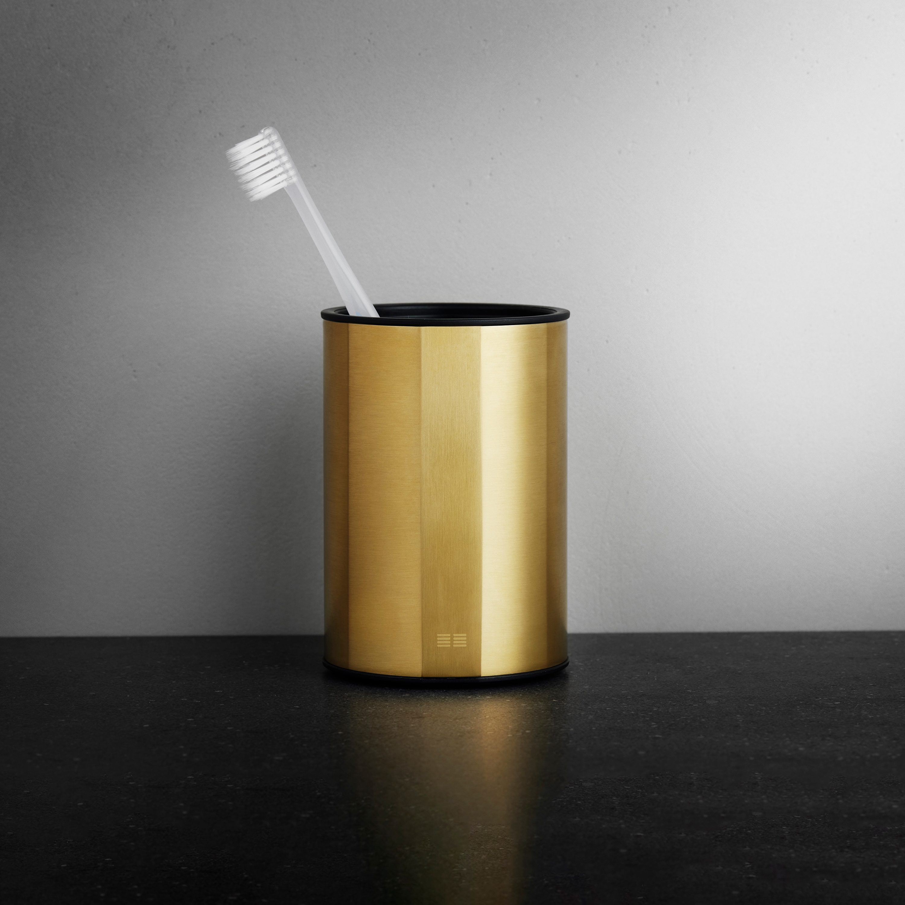 Produkt Reframe Collection | Zahnbürstenhalter- messing (PVD) des Herstellers Unidrain anzeigen