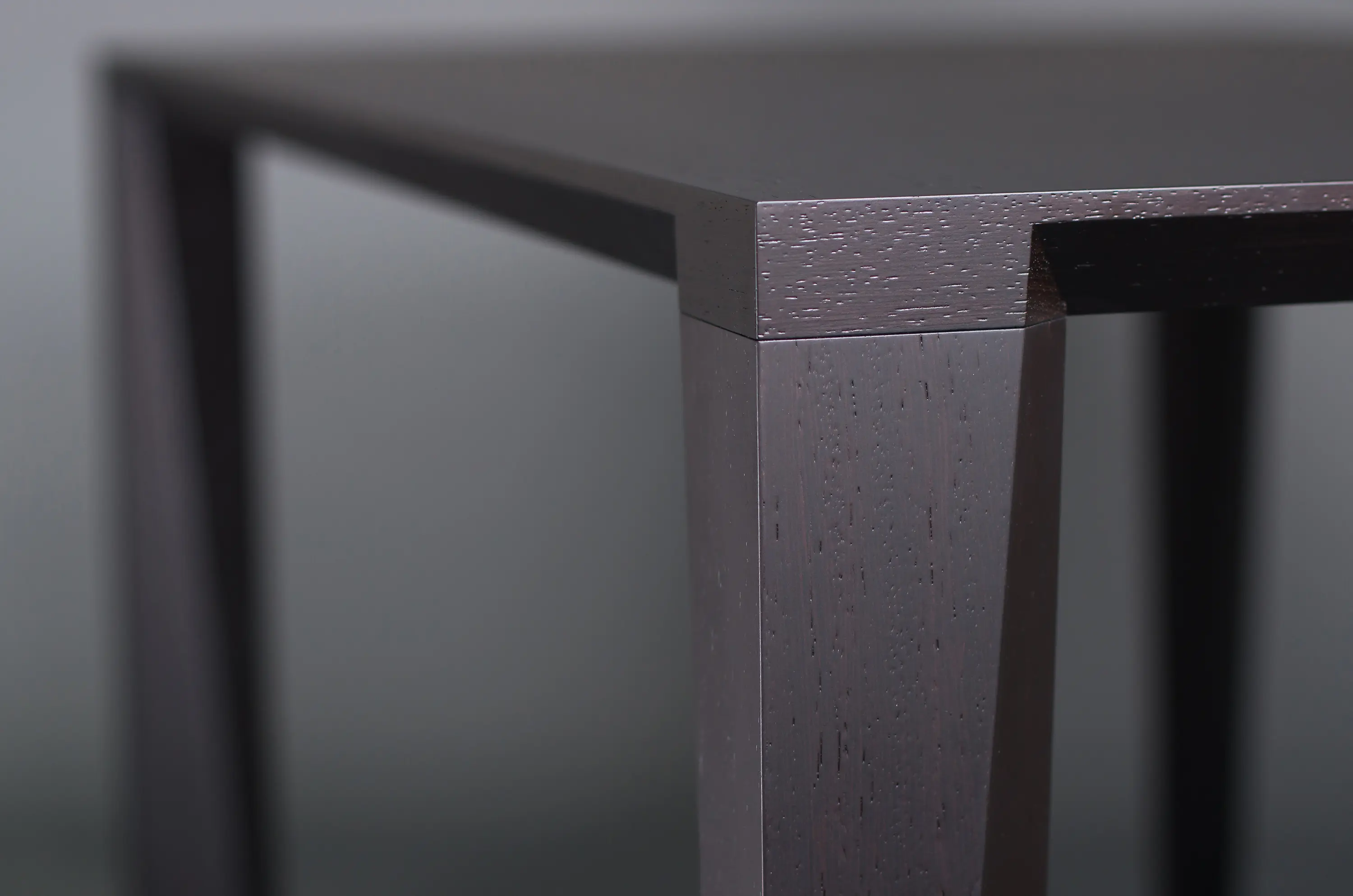 Editions LS - Dinner Table Primus in Wenge Wood