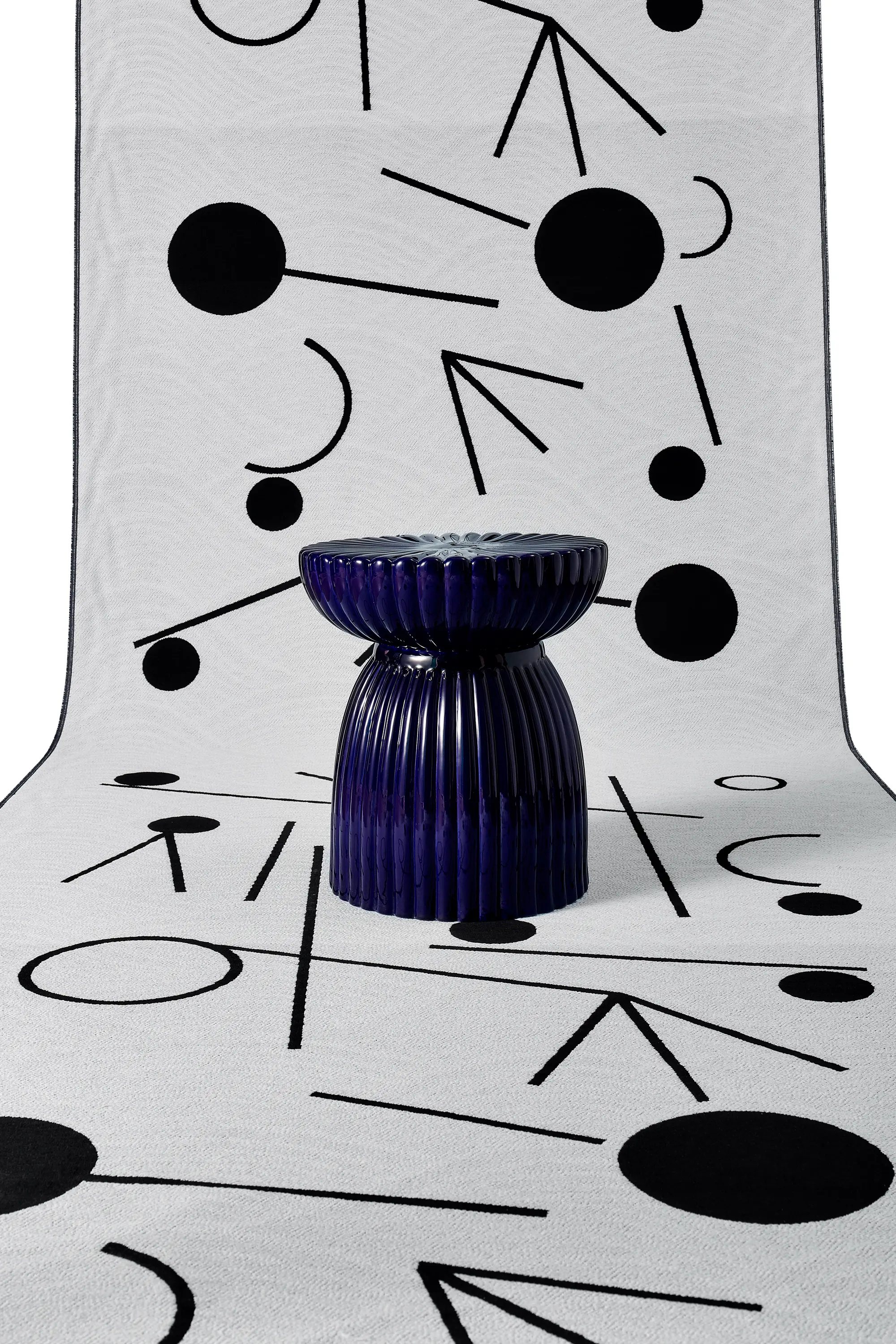 Maison Dada - DU ROY | Ceramic Stool | Black