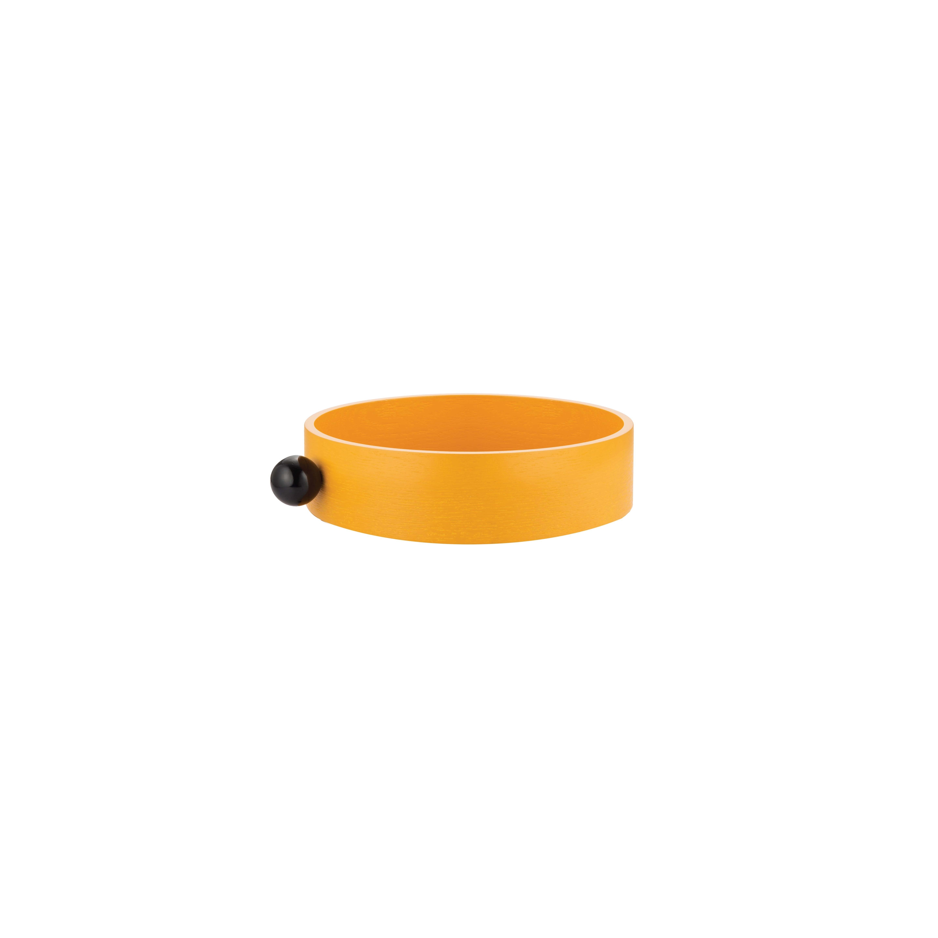 Vertoon produk CHINOISERIES | Decorative Box | Complementary Tray with Knob | Yellow van vervaardiger Maison Dada