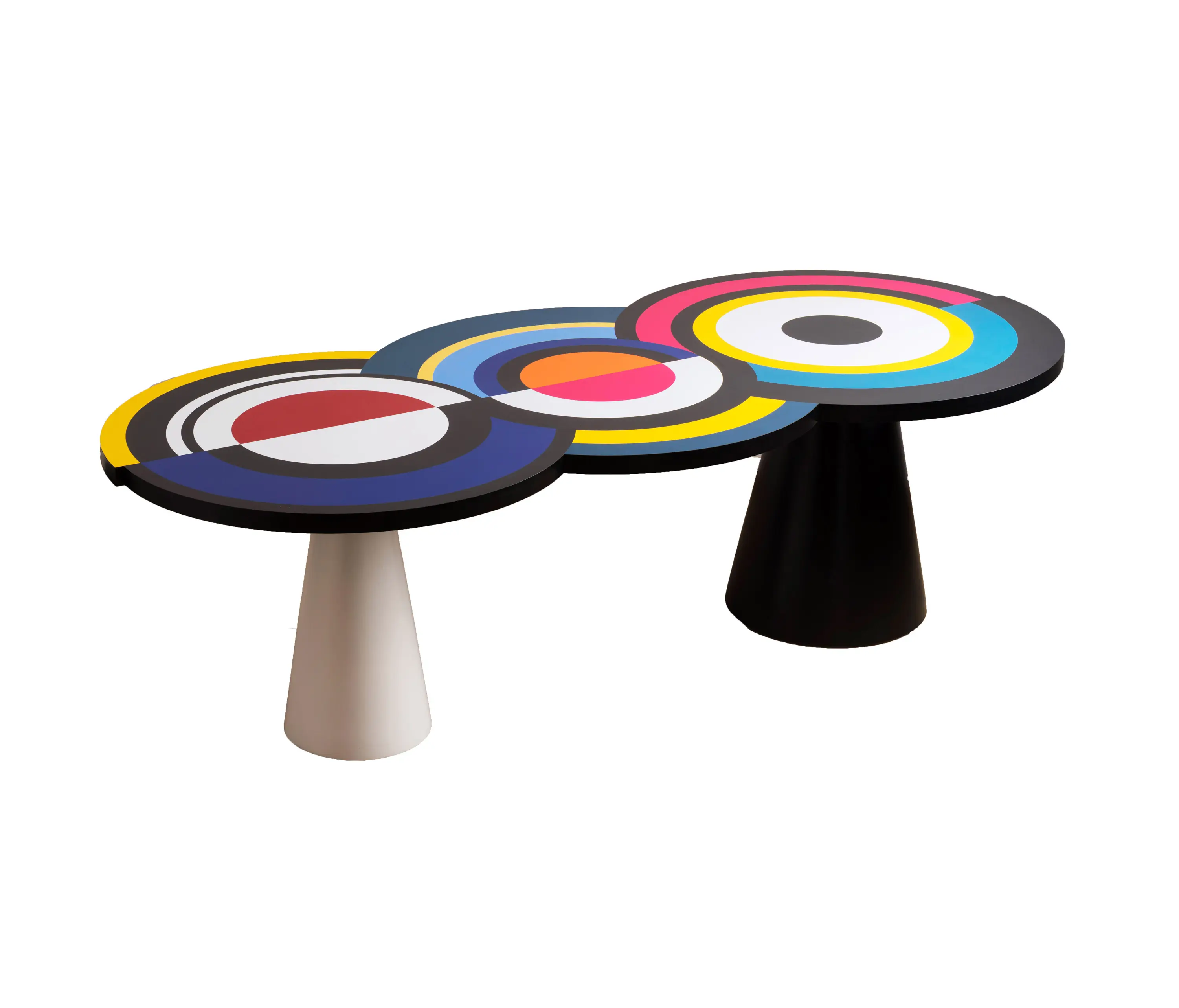 Maison Dada - SONIA ET CAETERA | Dining Table Three Circles