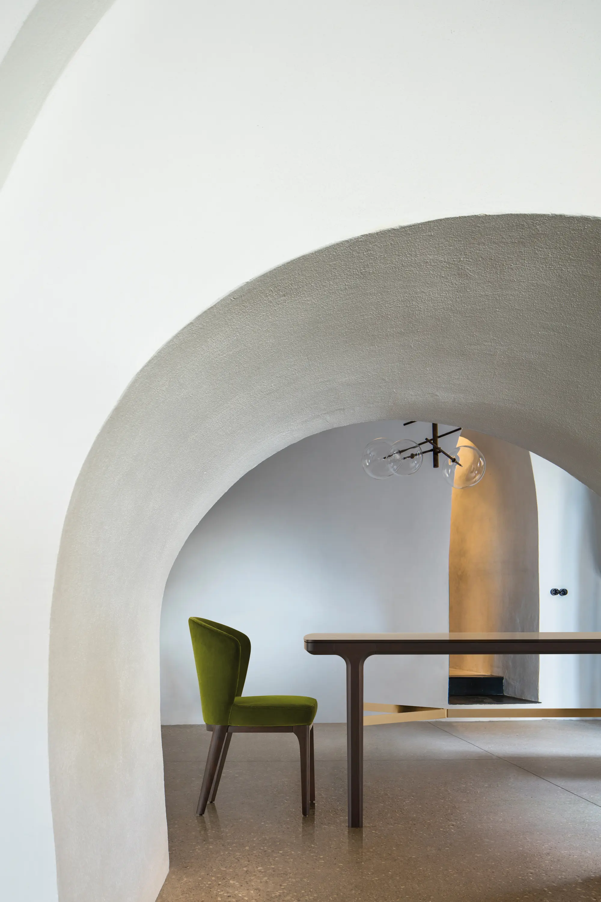 Papadatos - Scarlet Dinning Chair