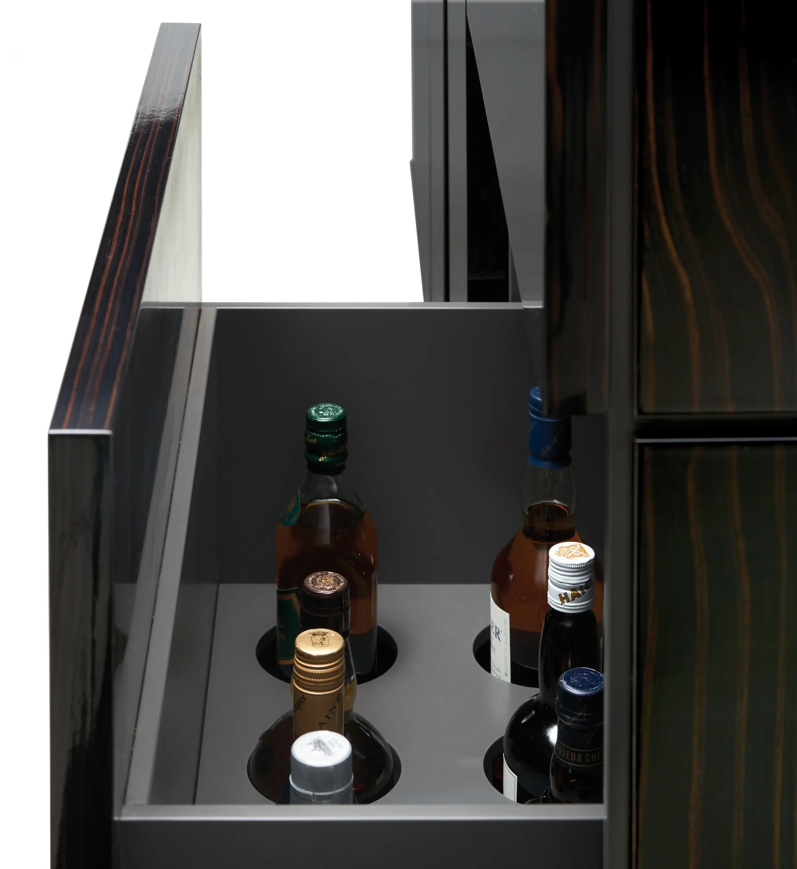 Papadatos - Twist V Sideboard