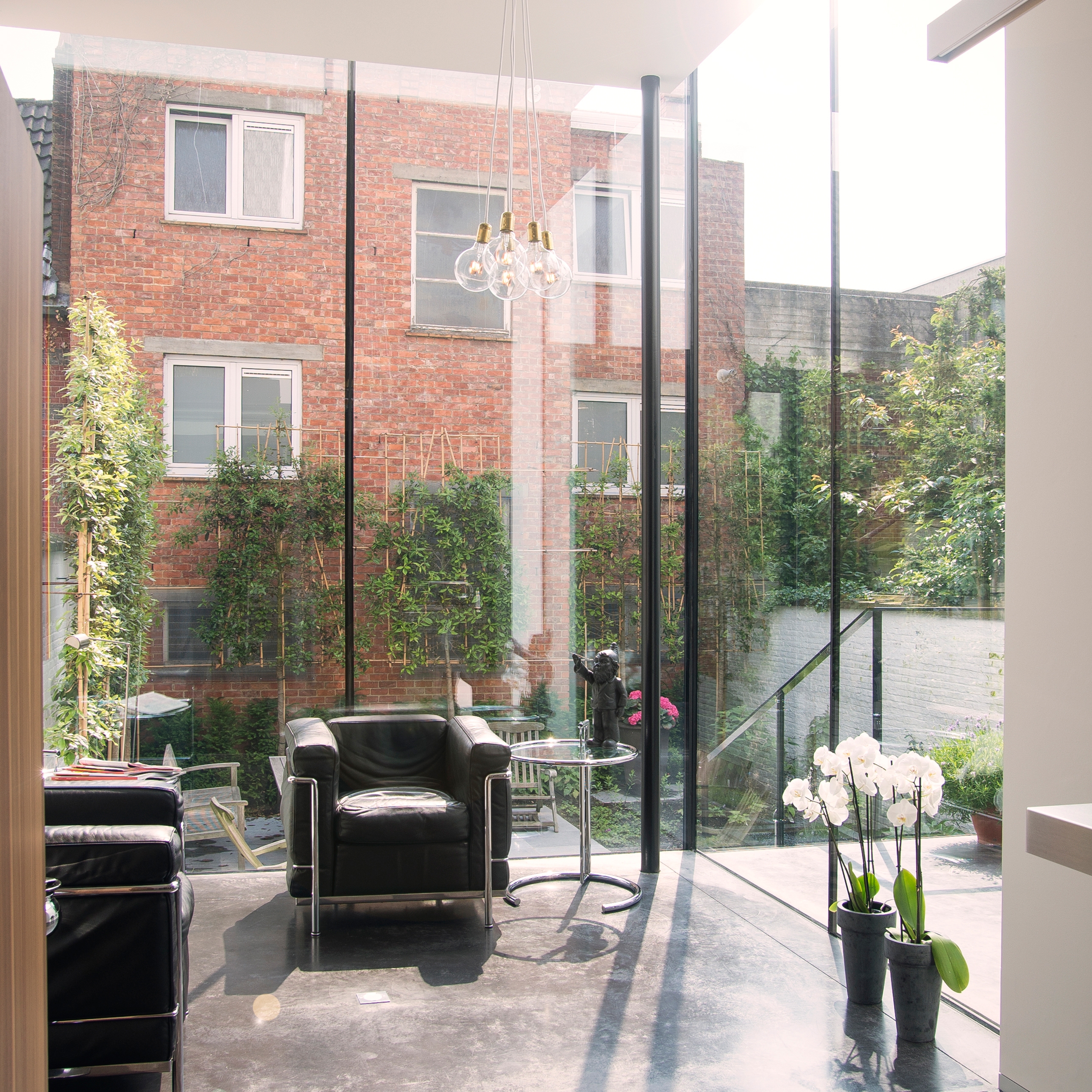 Mostra il prodotto Corner | Corner Fix del produttore Orama Minimal Frames