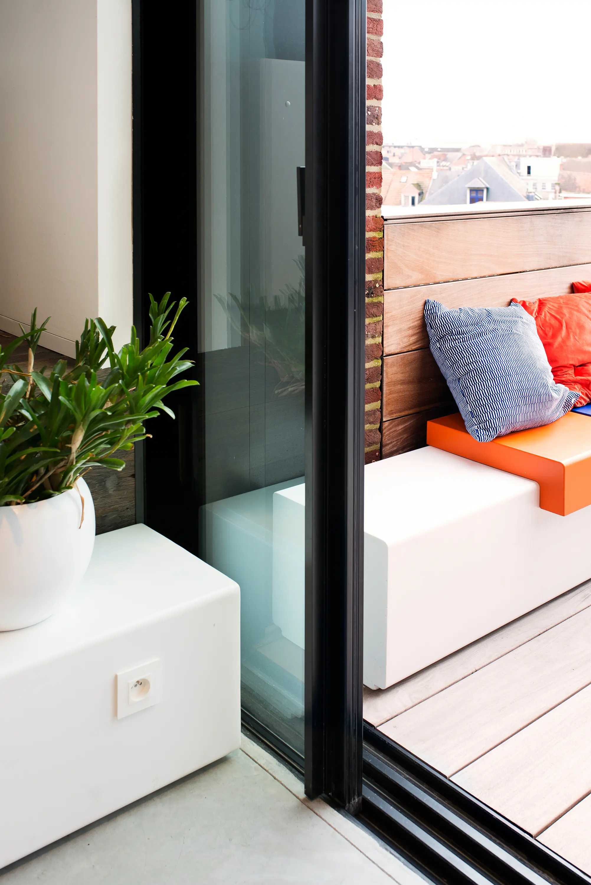 Orama Minimal Frames - Pocket | Sliding Pocket