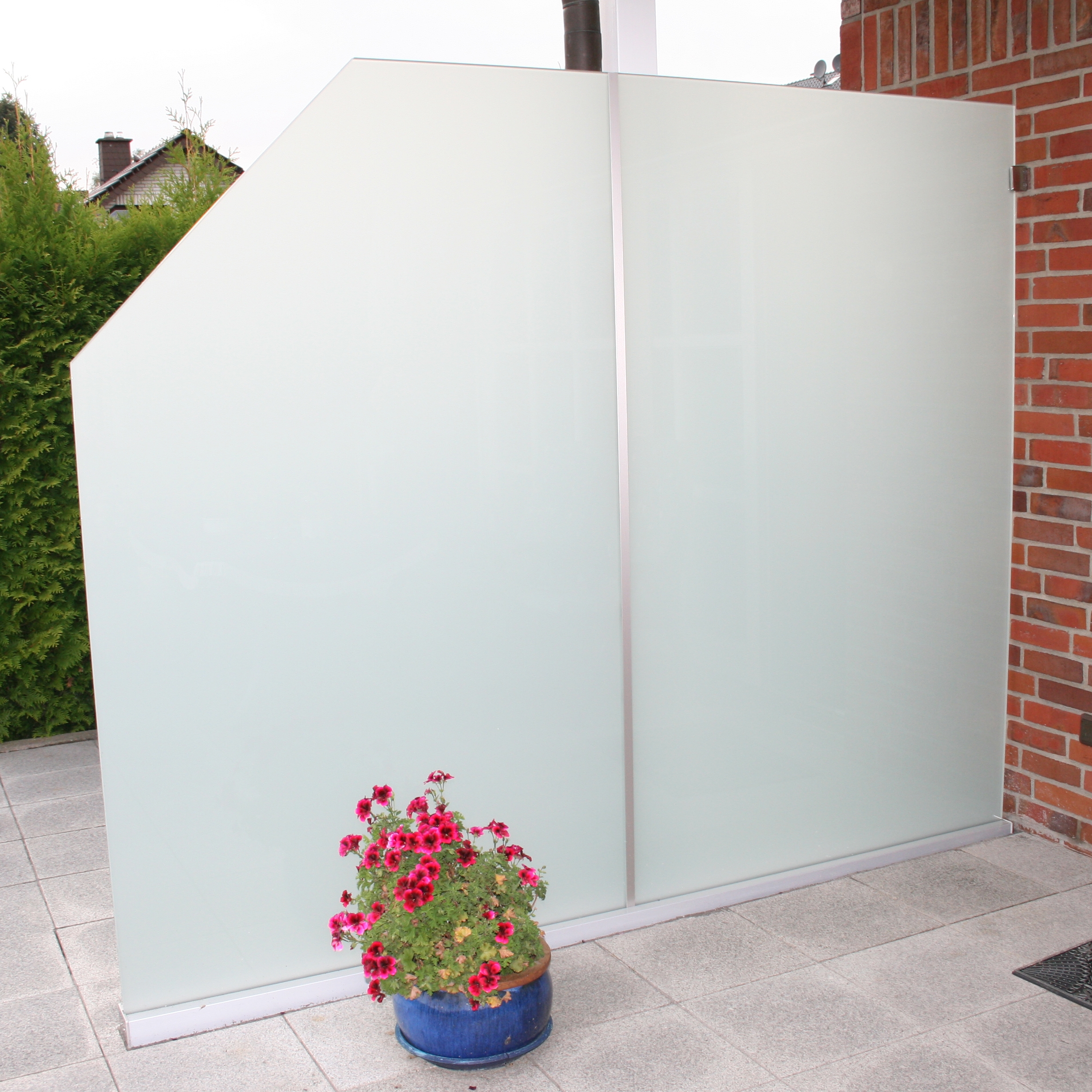 Sichtschutz und Windschutz aus Glas