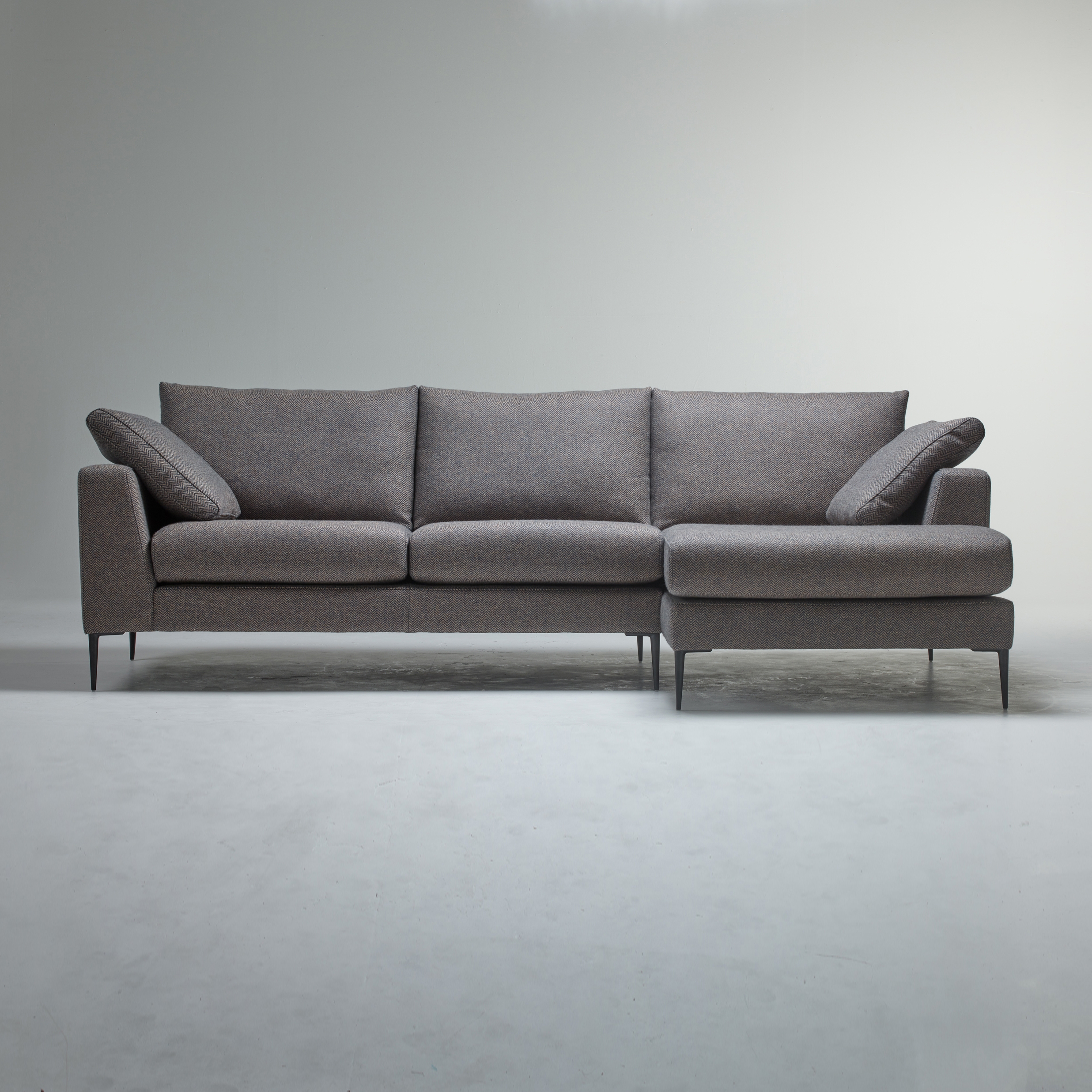 Display product Campeche | RHF Large Chaise Sofa from manufacturer Roger Lewis