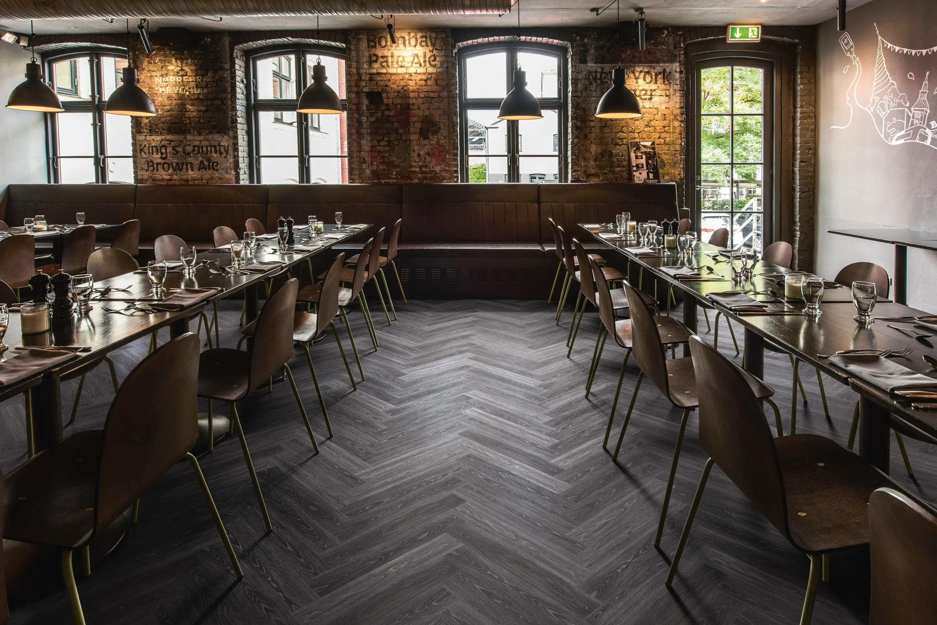 Kährs - Dry Back Herringbone | Schwarzwald Herringbone DBW 102