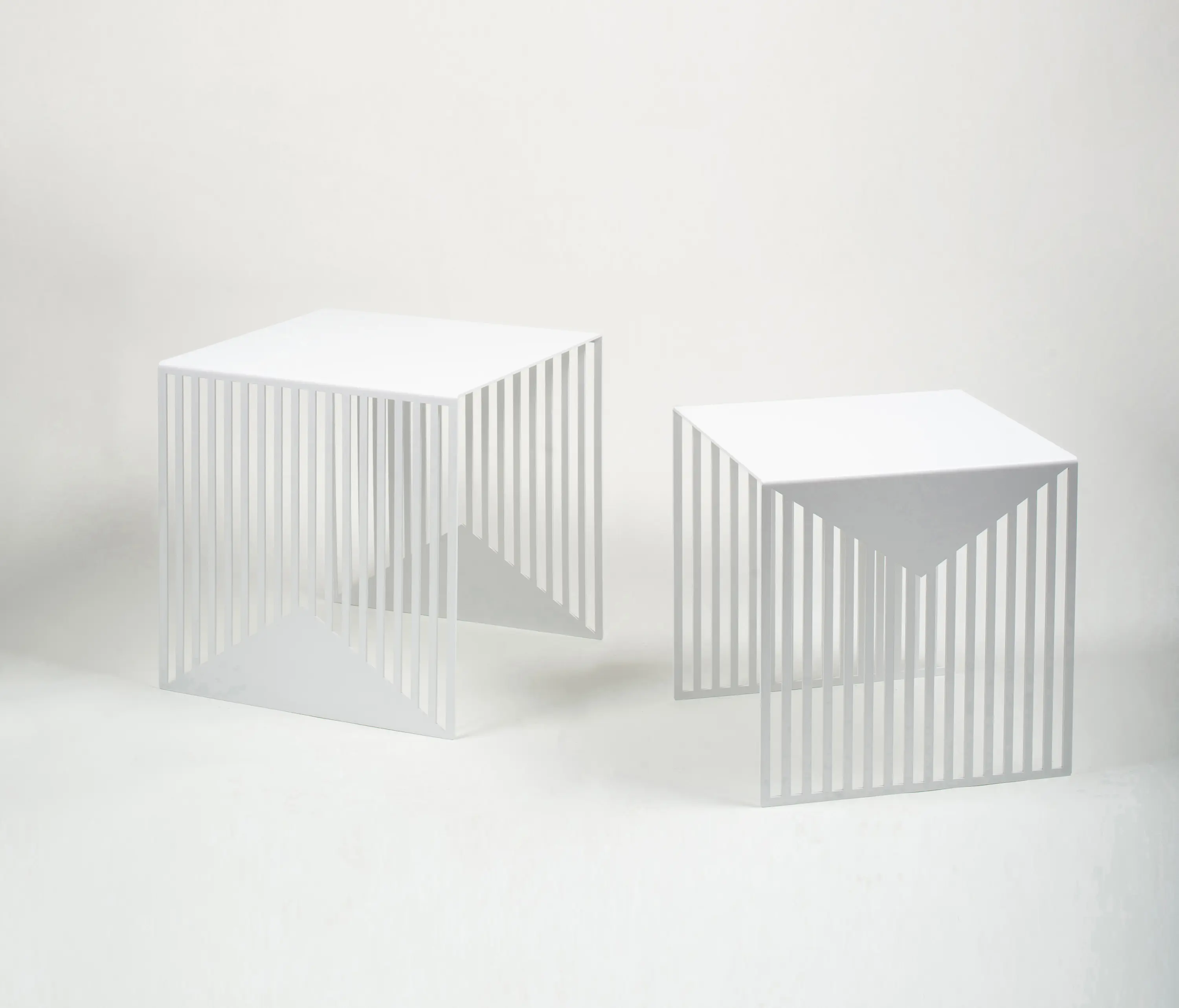 Swedish Ninja - Zick Zack Nesting Table Set White