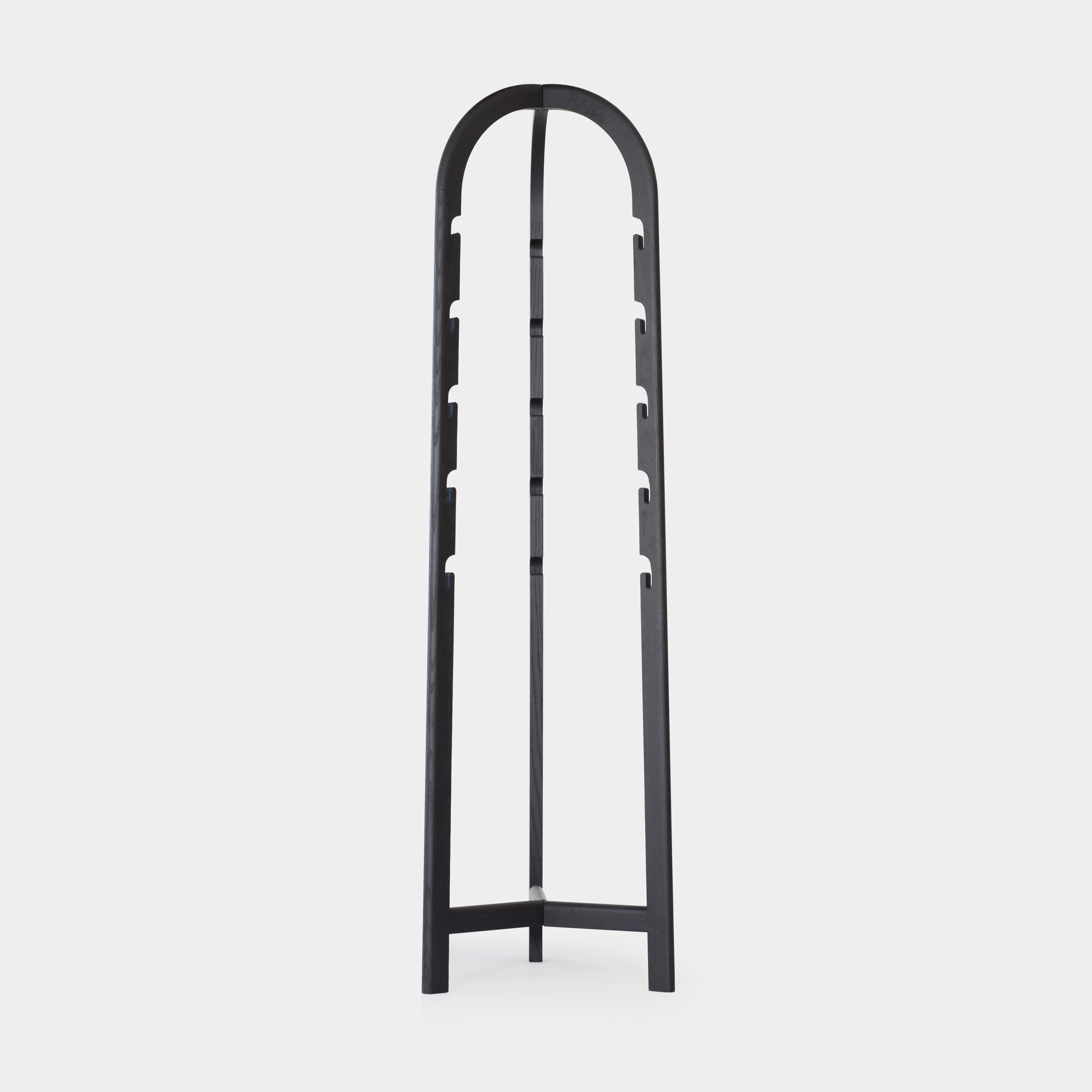 Produkt Major 162. Black oiled ash des Herstellers Ringvide Studio anzeigen