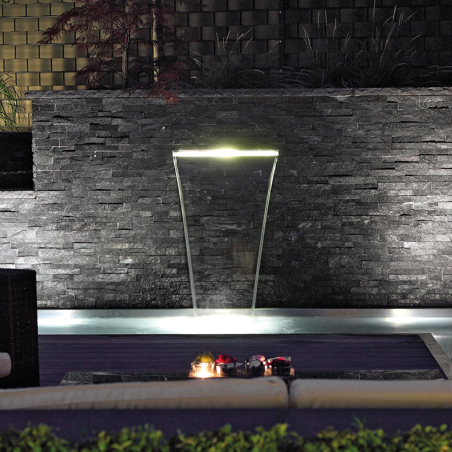 Display product Waterfall Illumination from manufacturer Oase