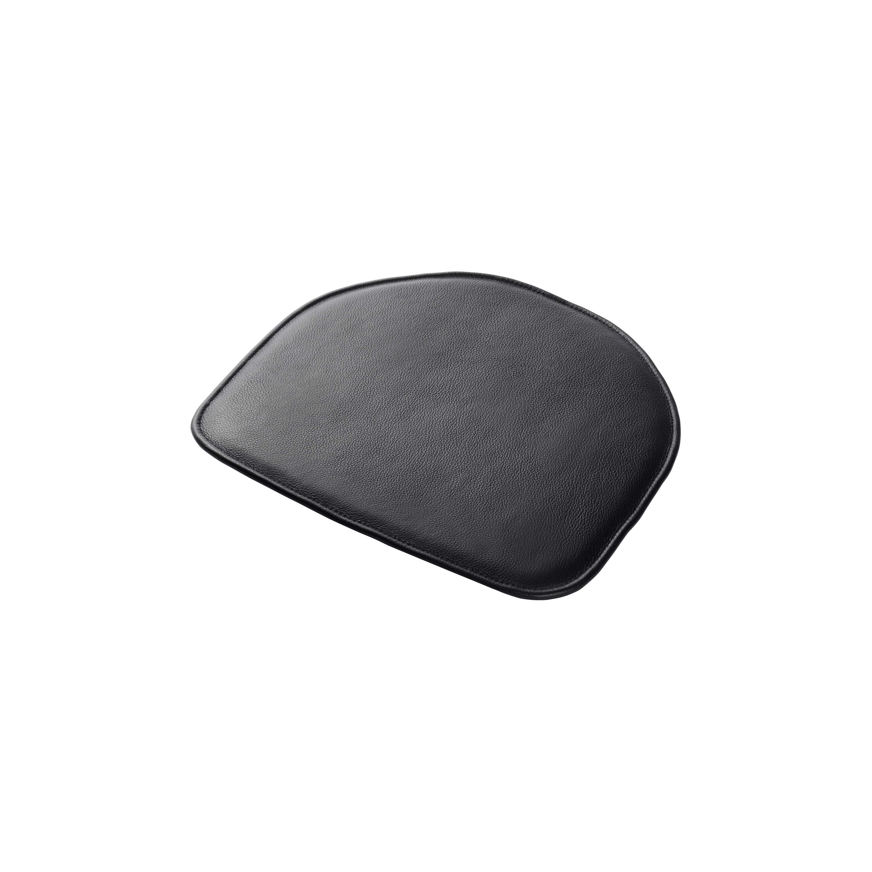 Nøje | R5 Leather Cushion