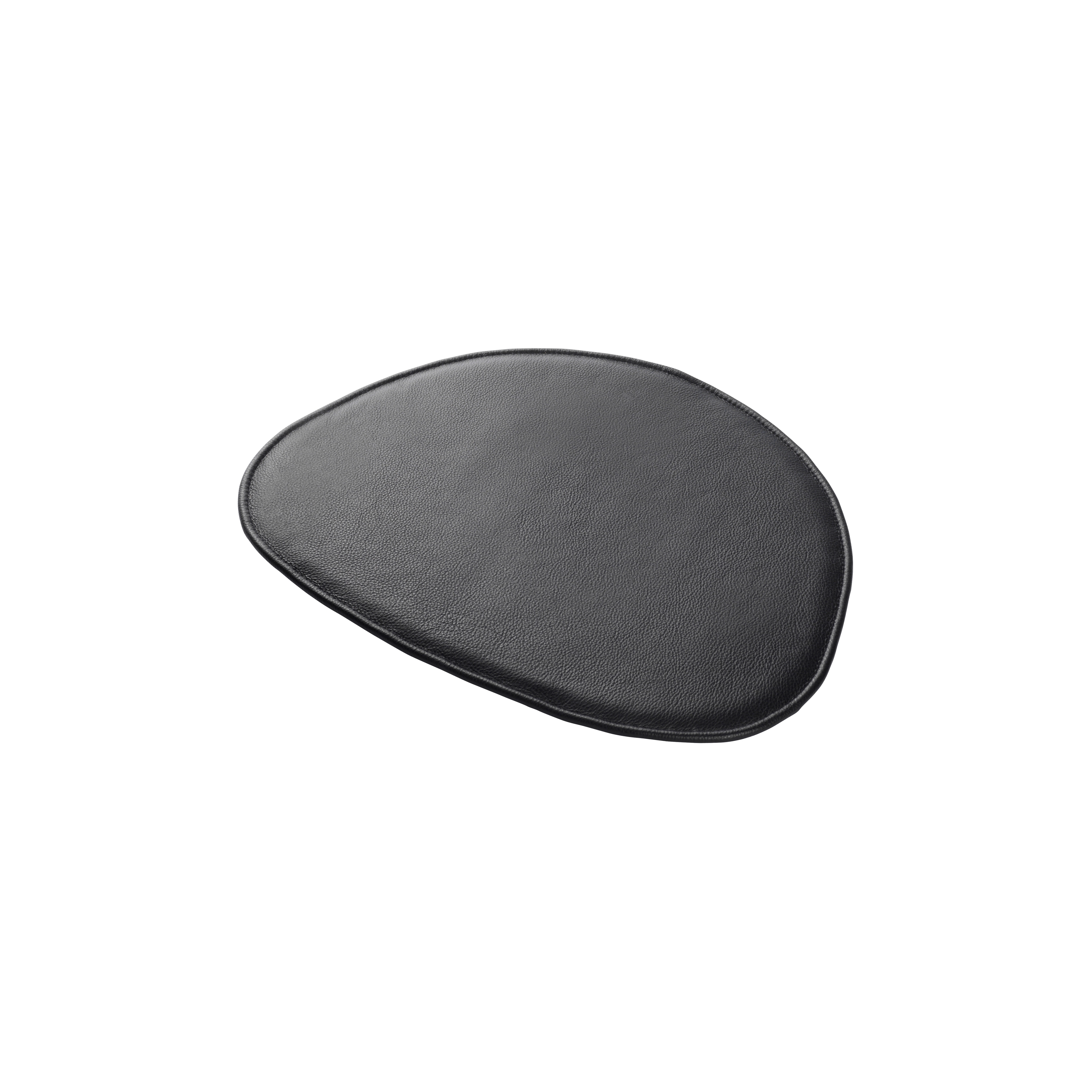 Nøje | R5 Leather Cushion