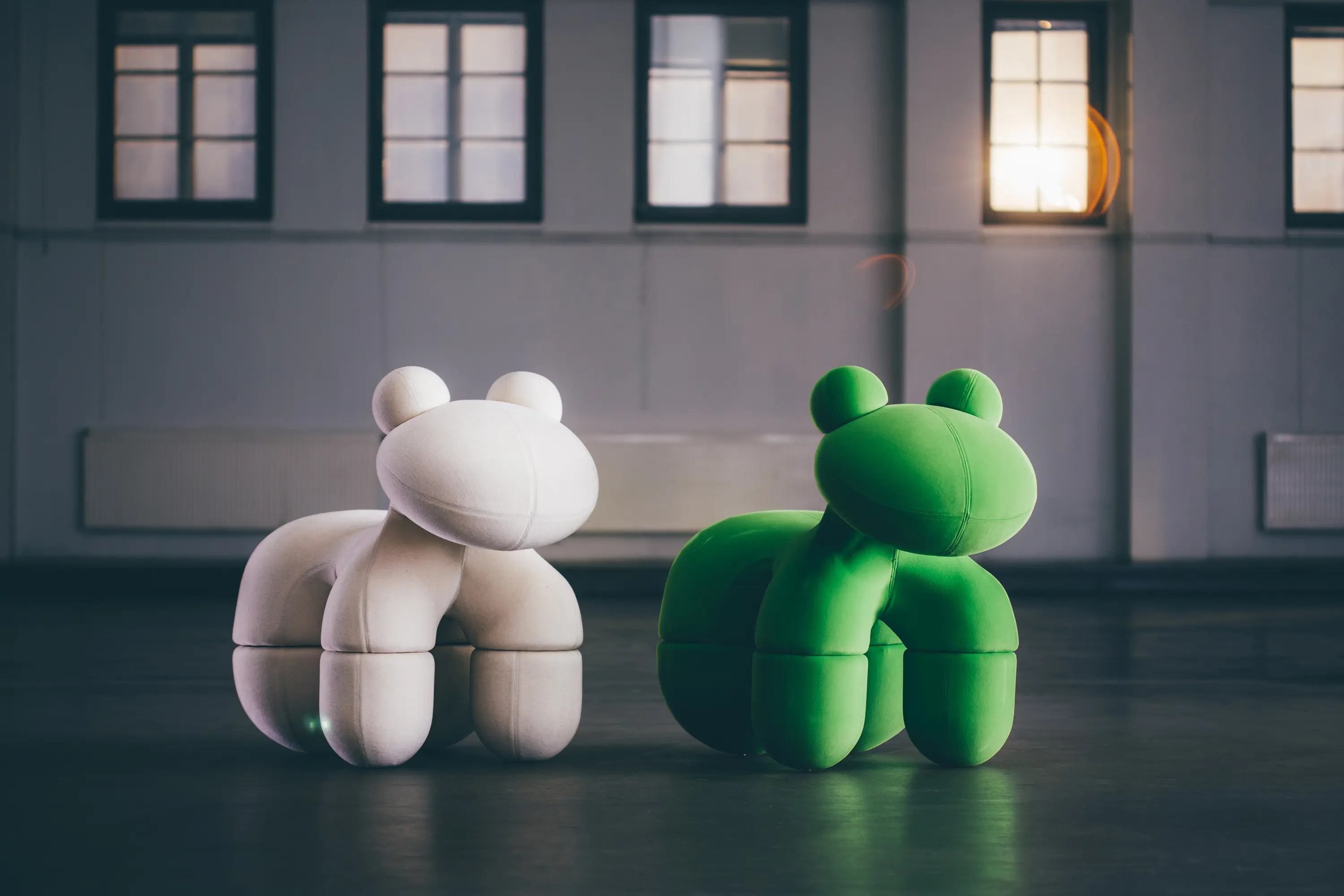 Eero Aarnio Originals - Pony, upholstery: classic orange