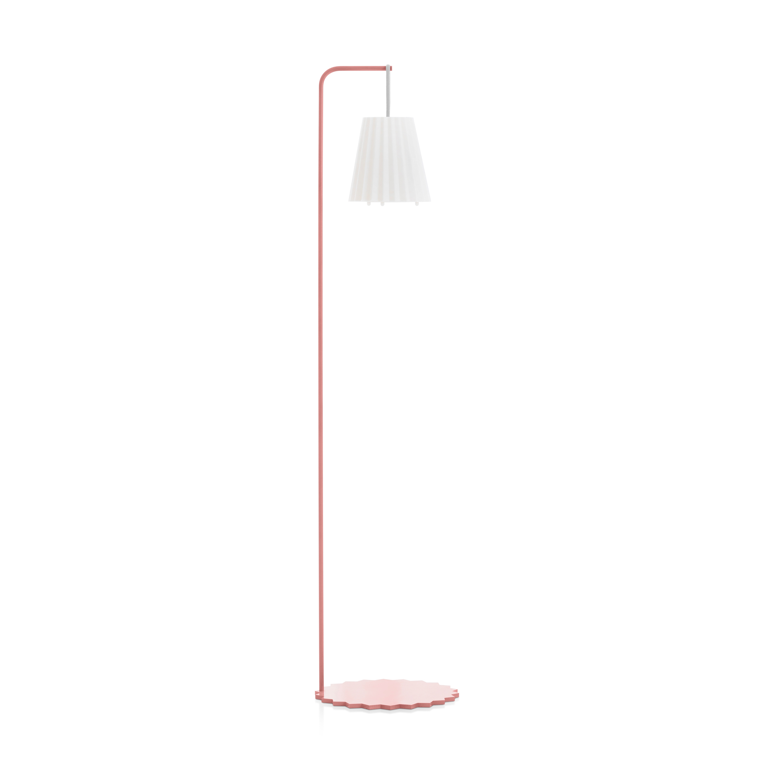 Plisy Floor Lamp