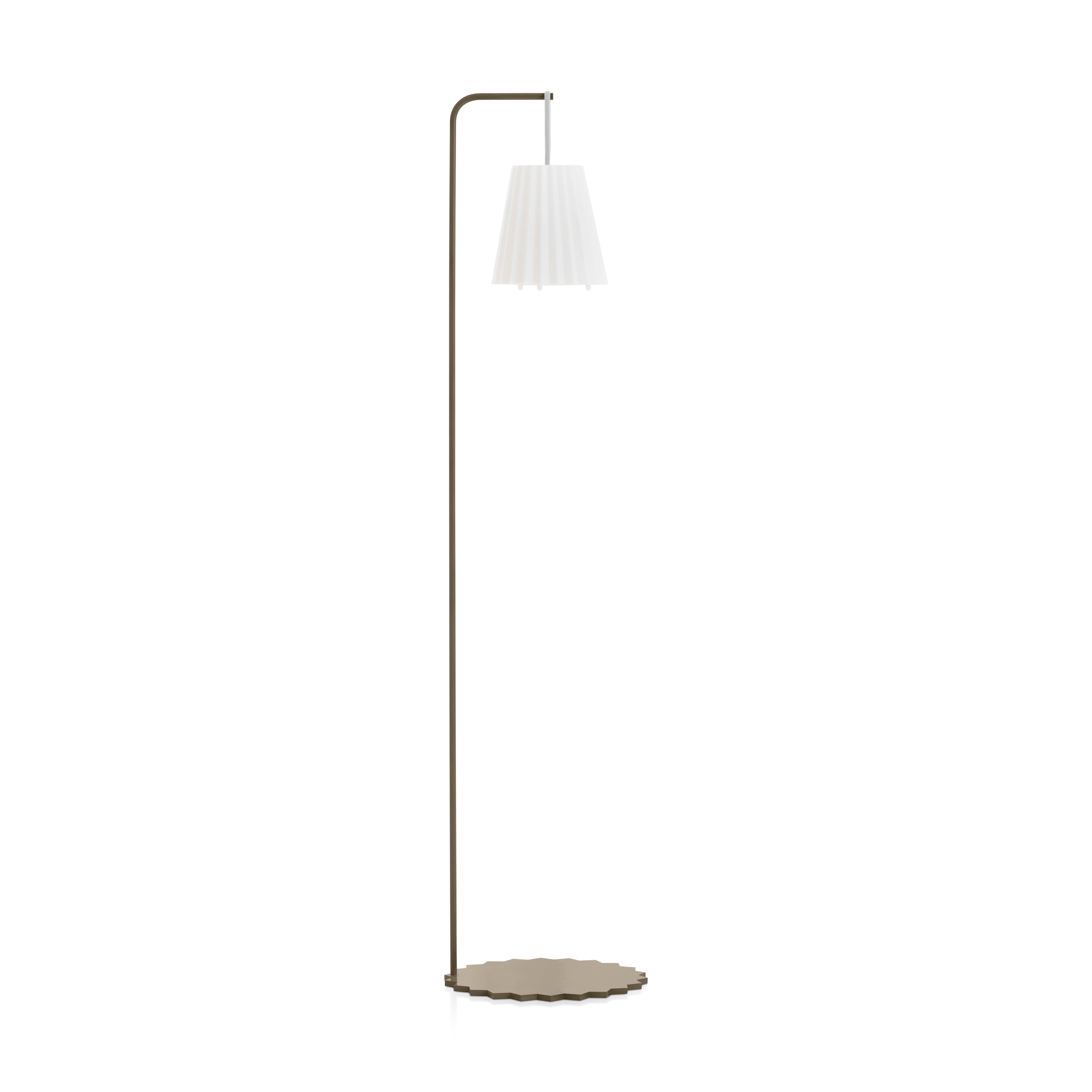 Plisy Floor Lamp